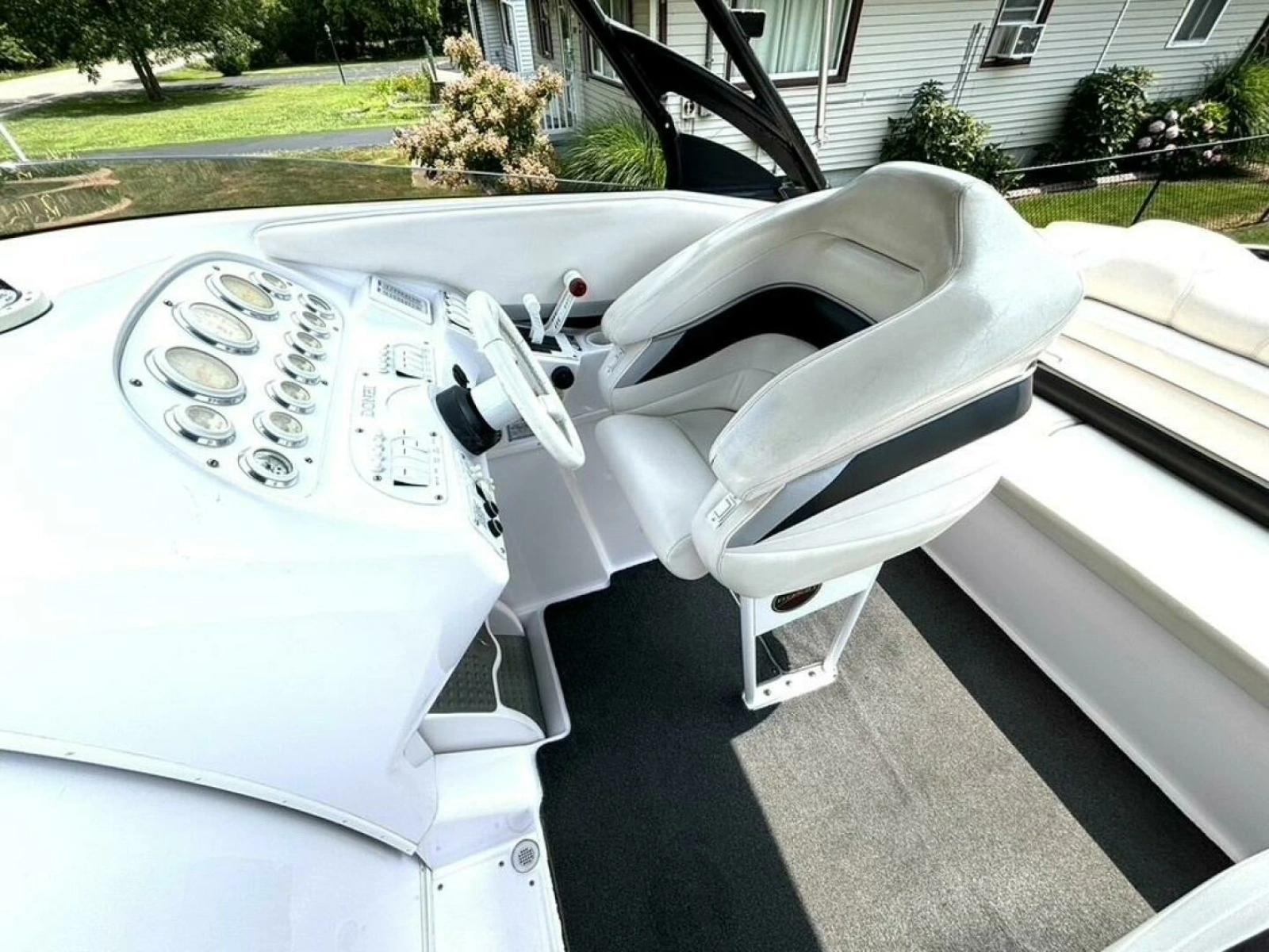 2005 Donzi 33ZX 33