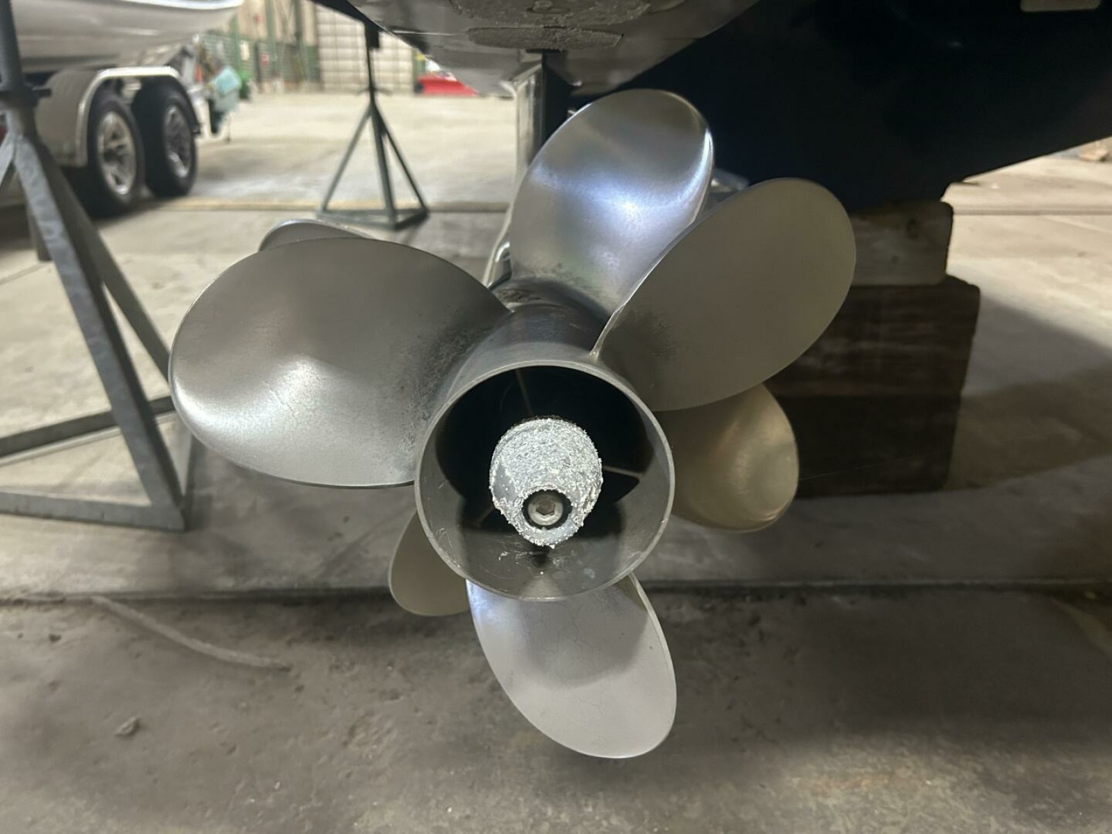 2021 Aviara AV32 32