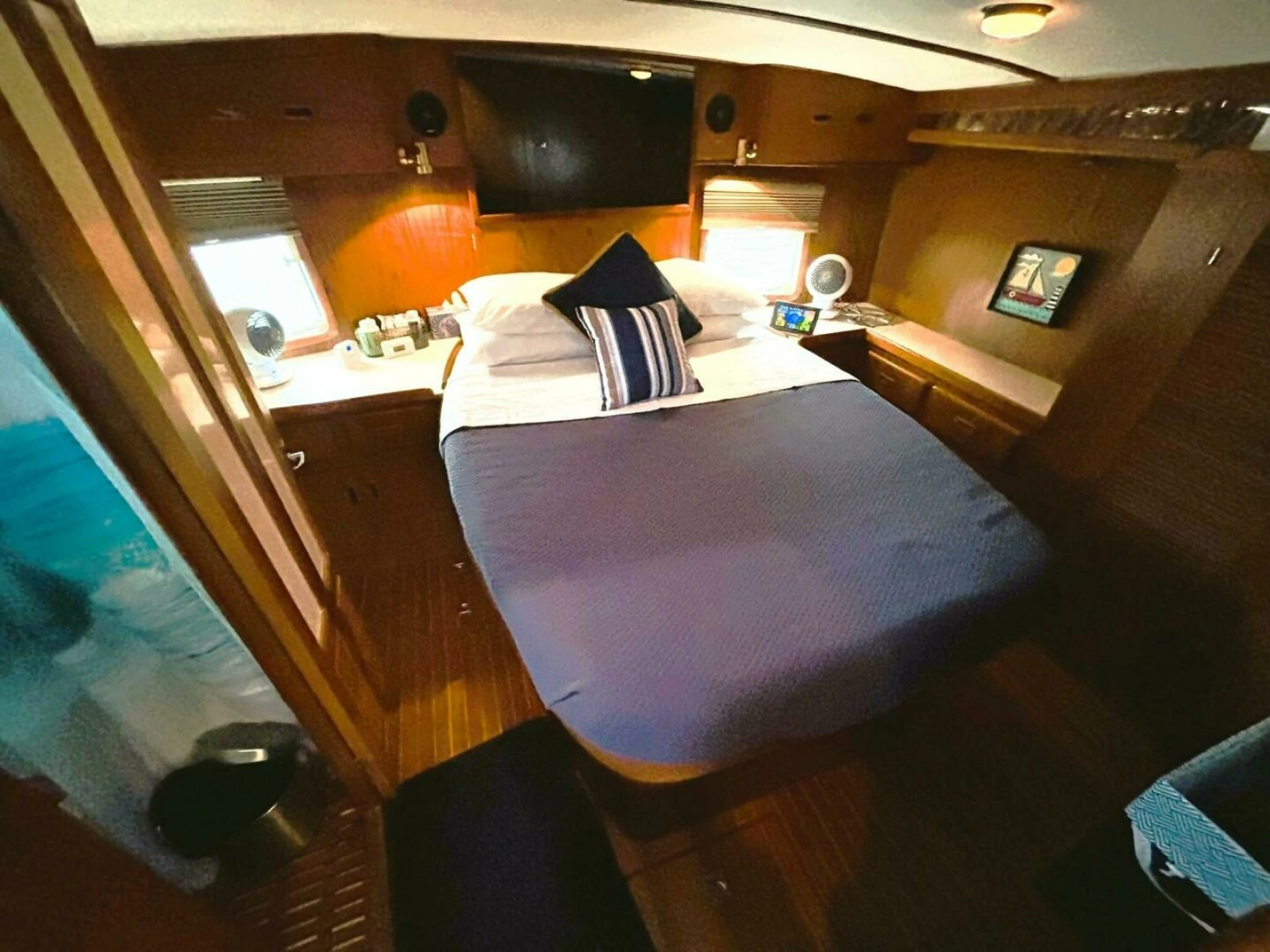 1987 President 35 AFT CABIN 35