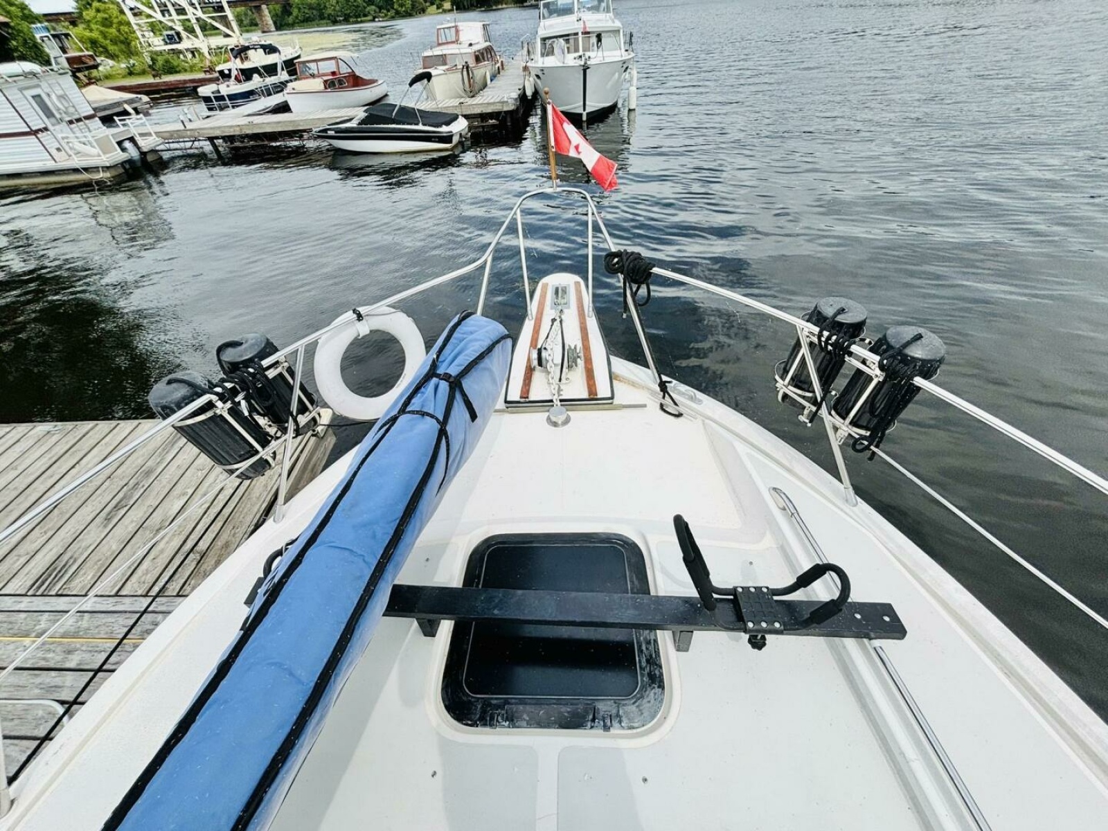 1987 President 35 AFT CABIN 35