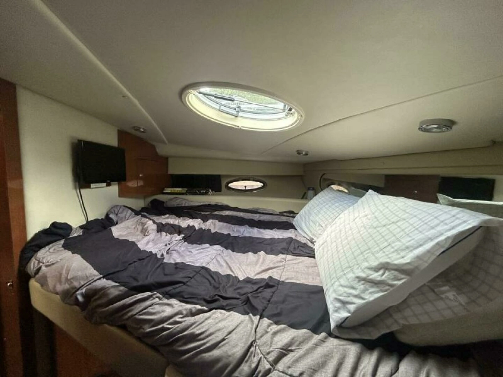 2007 Regal 3760 Commodore 37