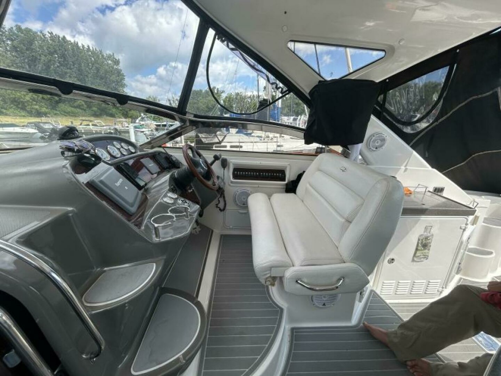 2007 Regal 3760 Commodore 37