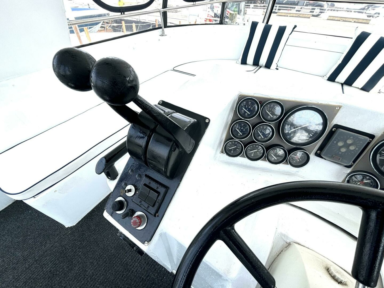 1987 Davidson 48 Sportfish 48