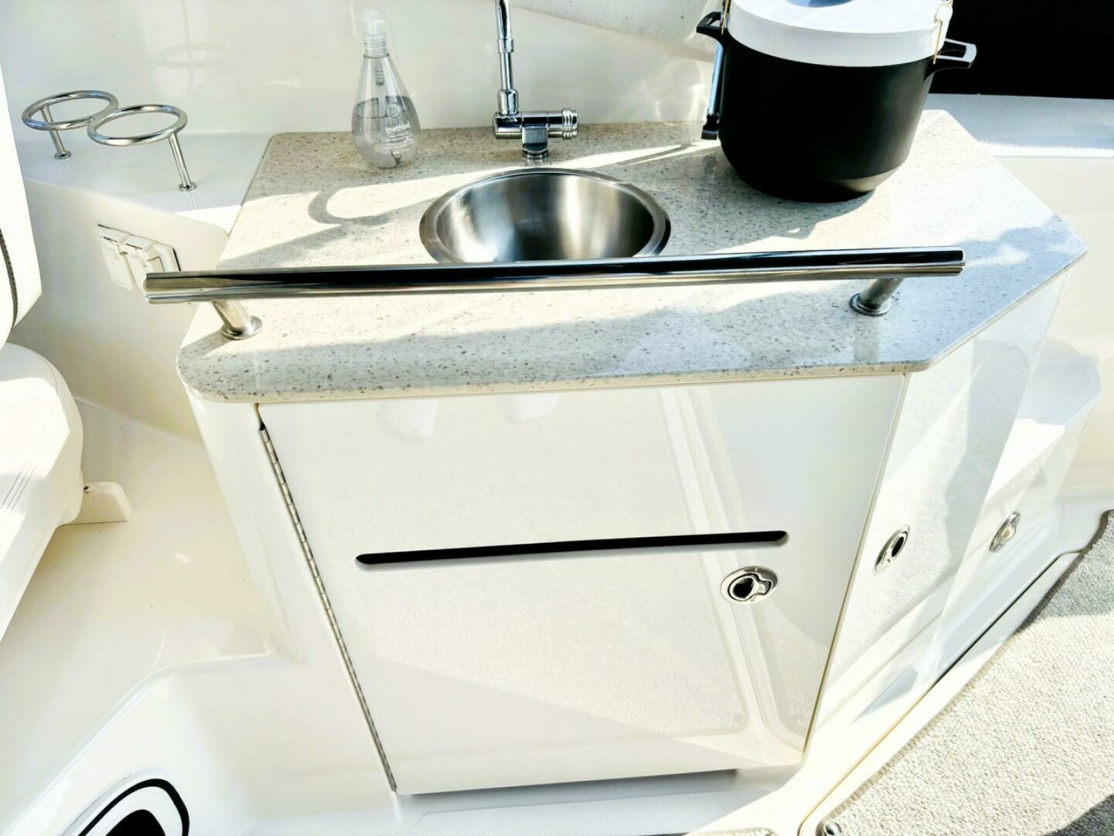 2010 Sea Ray 310 SUNDANCER 31