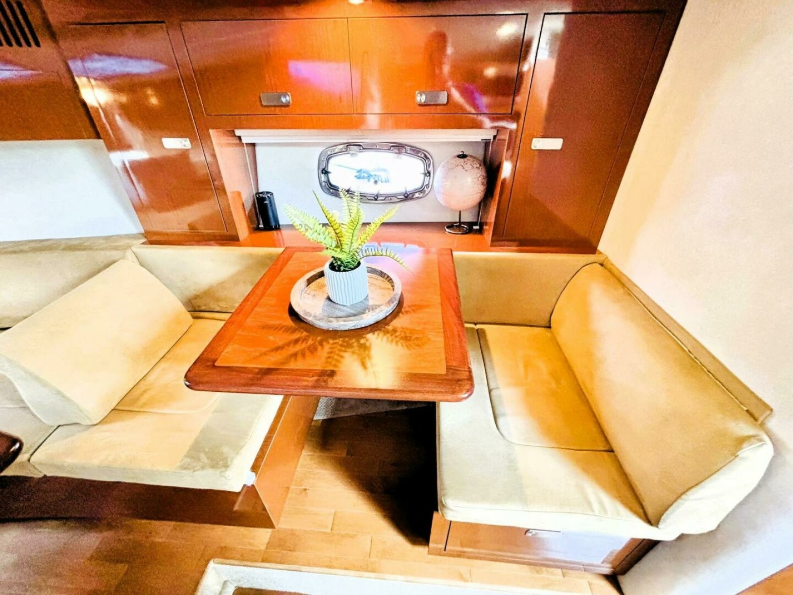 2010 Sea Ray 310 SUNDANCER 31