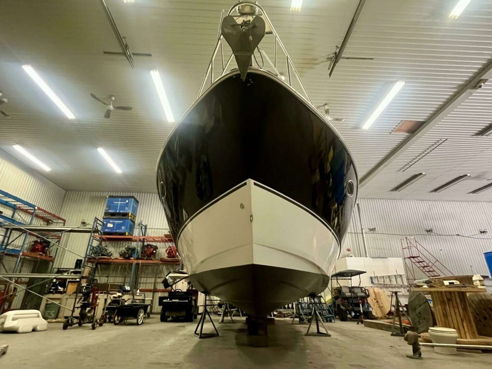2011 Cruisers Yachts 330 Express 33