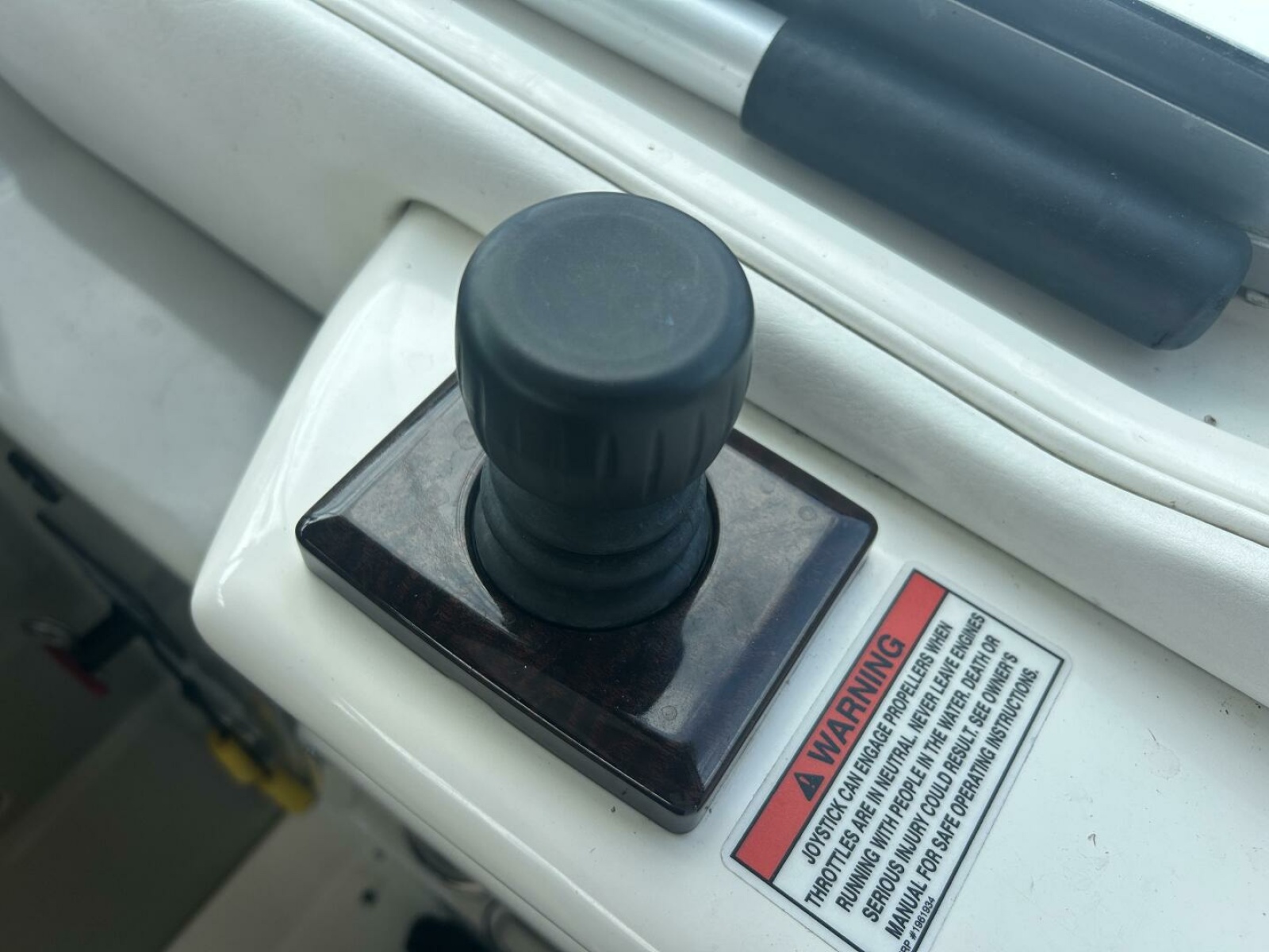 2010 Sea Ray 370 Sundancer 37