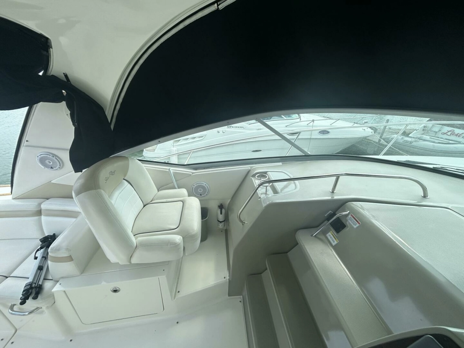 2010 Sea Ray 370 Sundancer 37