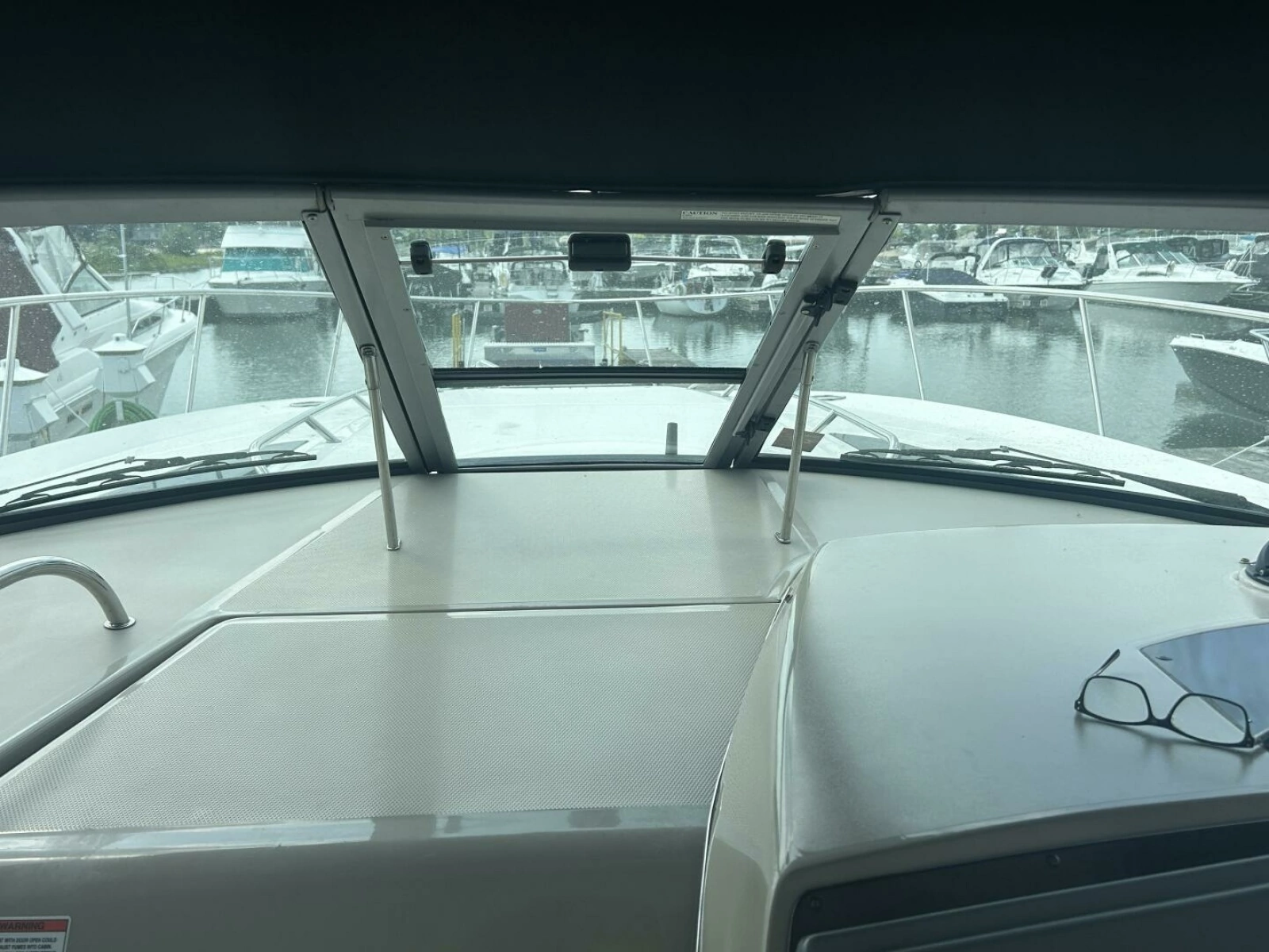 2010 Sea Ray 370 Sundancer 37