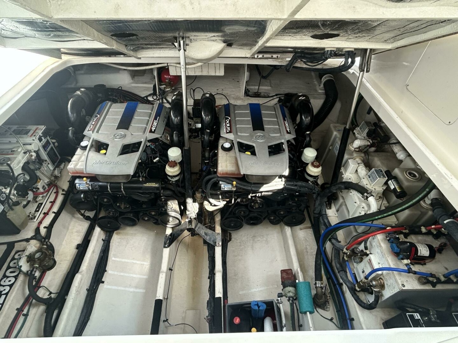 2010 Sea Ray 370 Sundancer 37