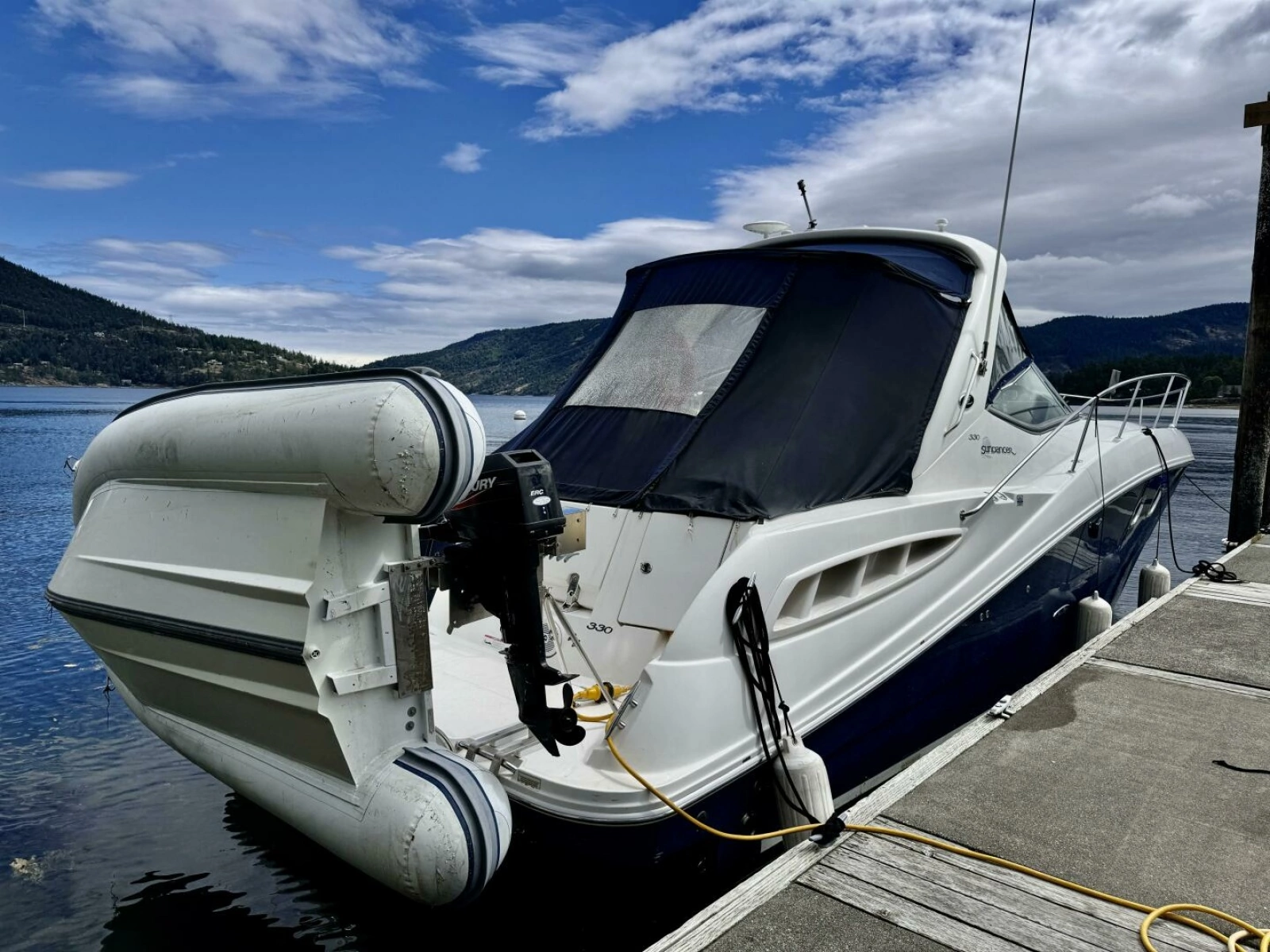 2008 Sea Ray 330 Sundancer 33