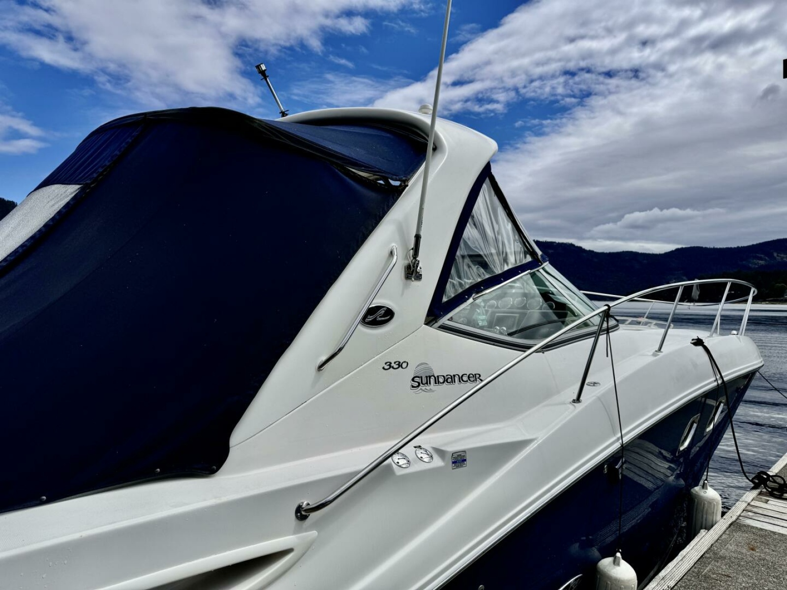 2008 Sea Ray 330 Sundancer 33