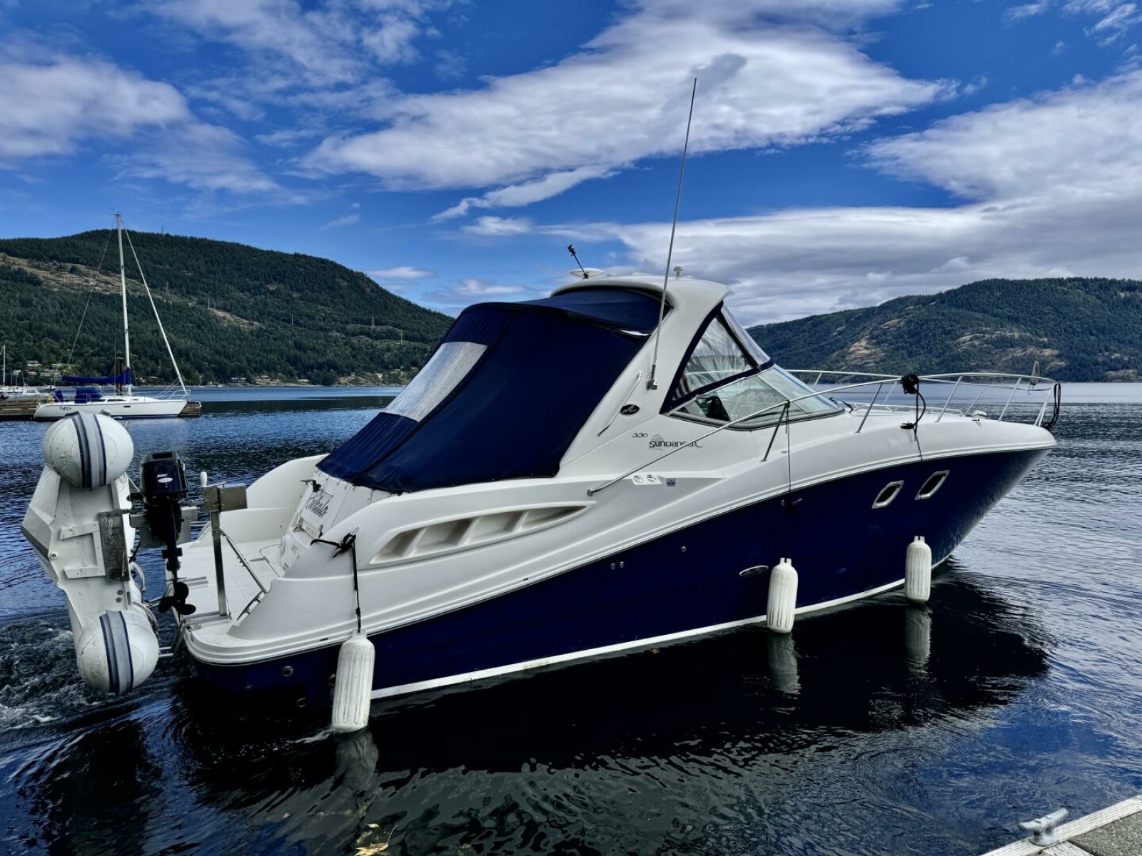 2008 Sea Ray 330 Sundancer 33