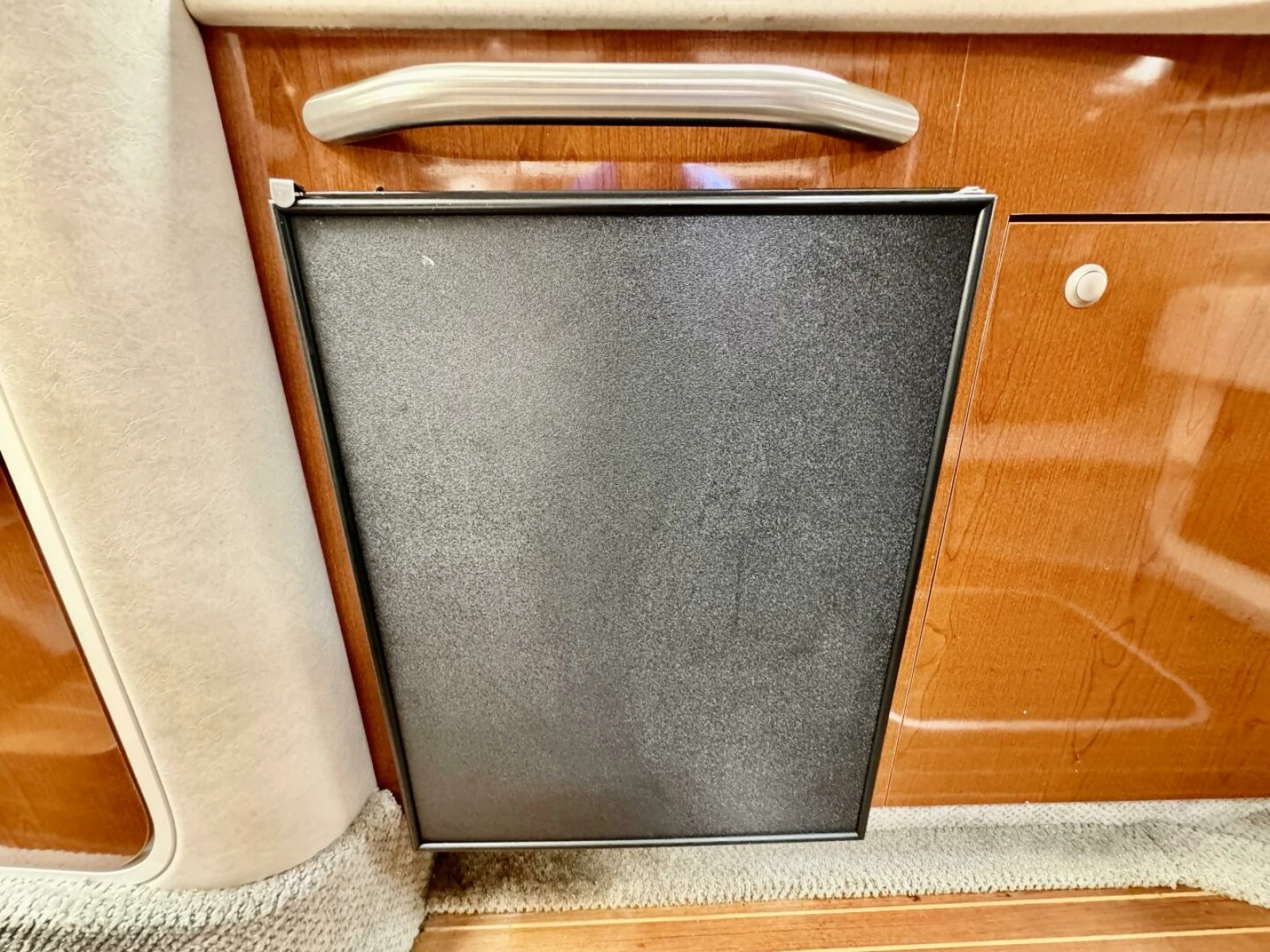2008 Sea Ray 330 Sundancer 33