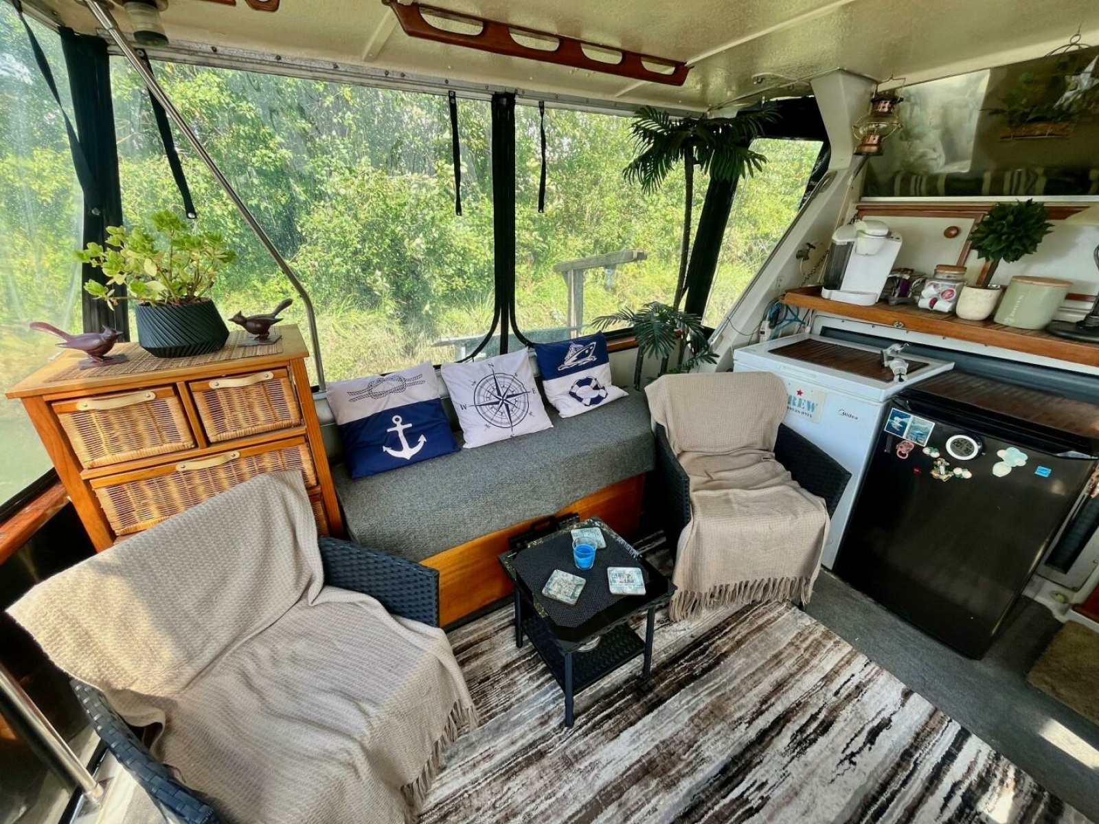 1983 Uniflite Double Cabin 42