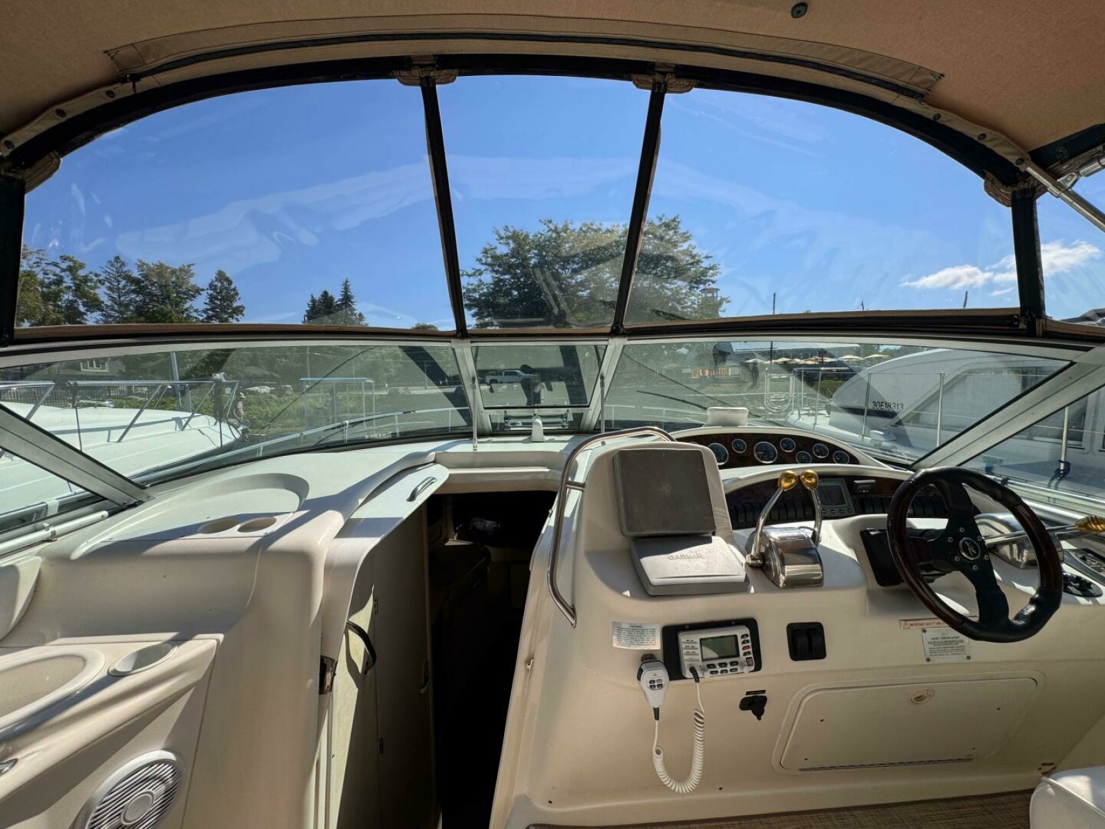 2001 Sea Ray 340 Sundancer 34