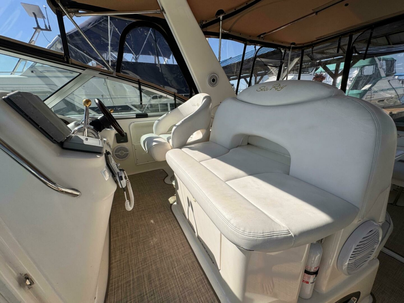 2001 Sea Ray 340 Sundancer 34