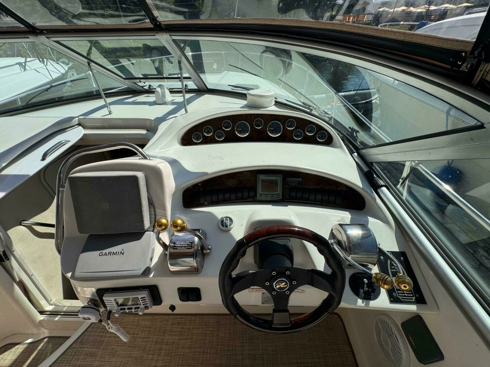 2001 Sea Ray 340 Sundancer 34