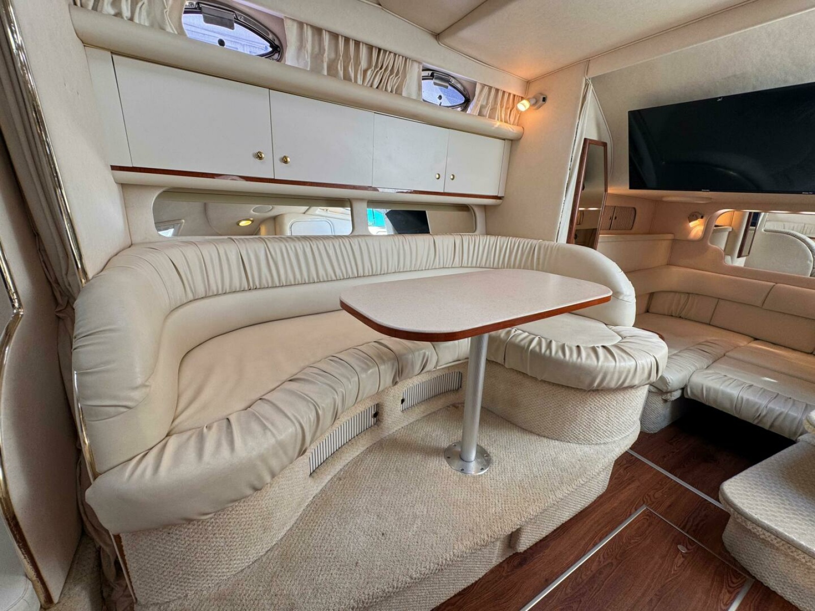 2001 Sea Ray 340 Sundancer 34