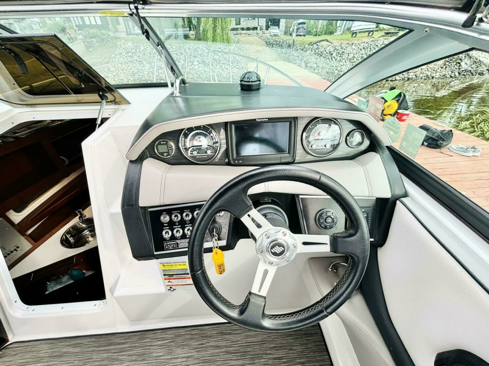 2017 Four Winns V255 25