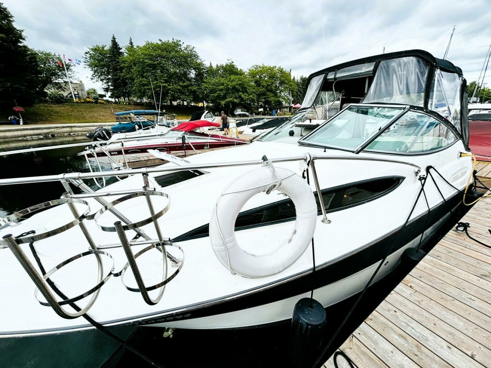 2008 Bayliner 245 SB 24