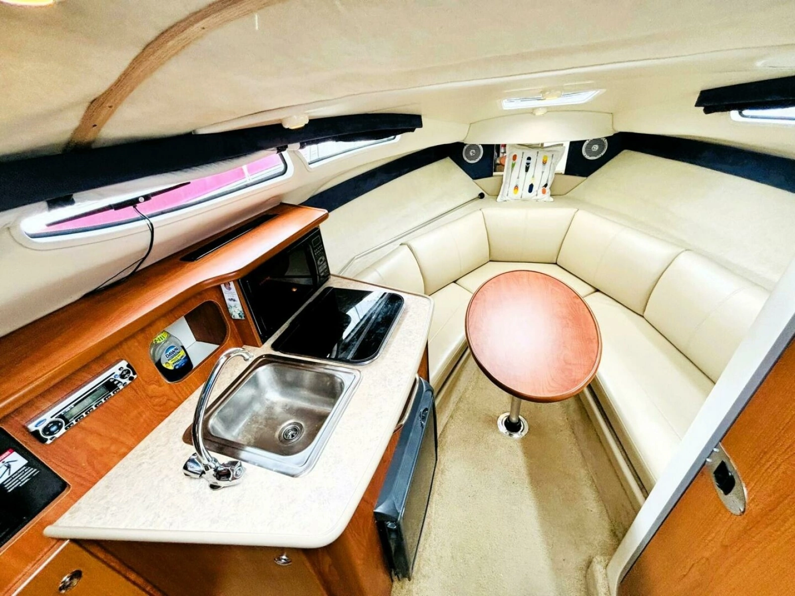 2008 Bayliner 245 SB 24