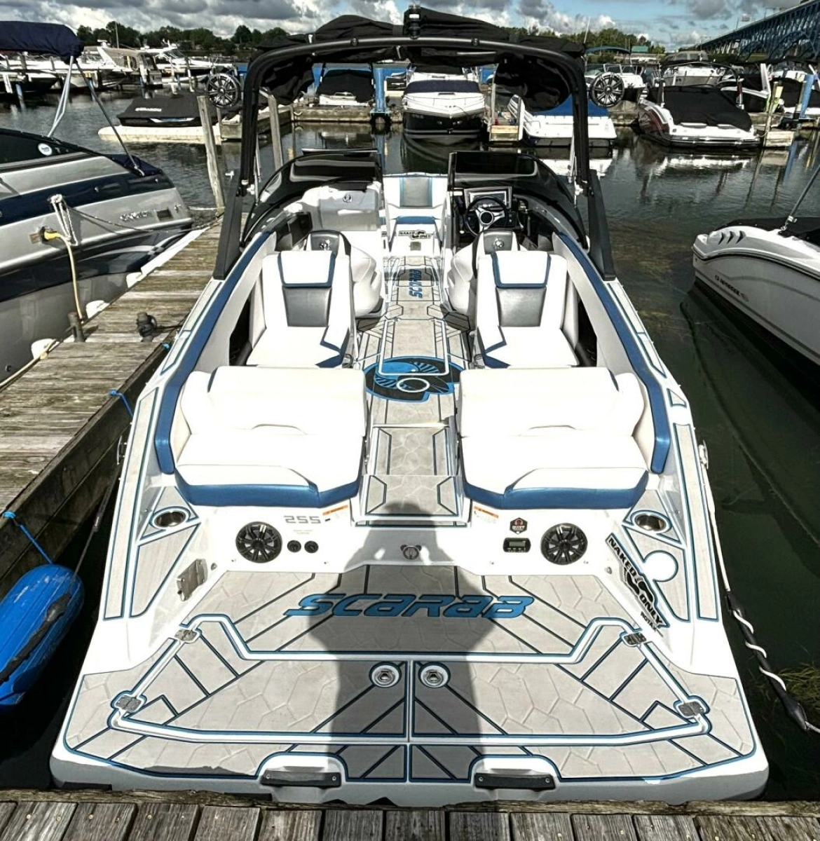 2020 Scarab 255 ID Wake 25