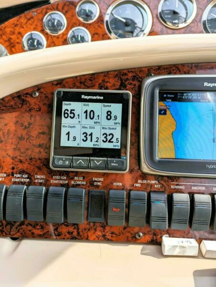 2000 Sea Ray 410 SUNDANCER 41