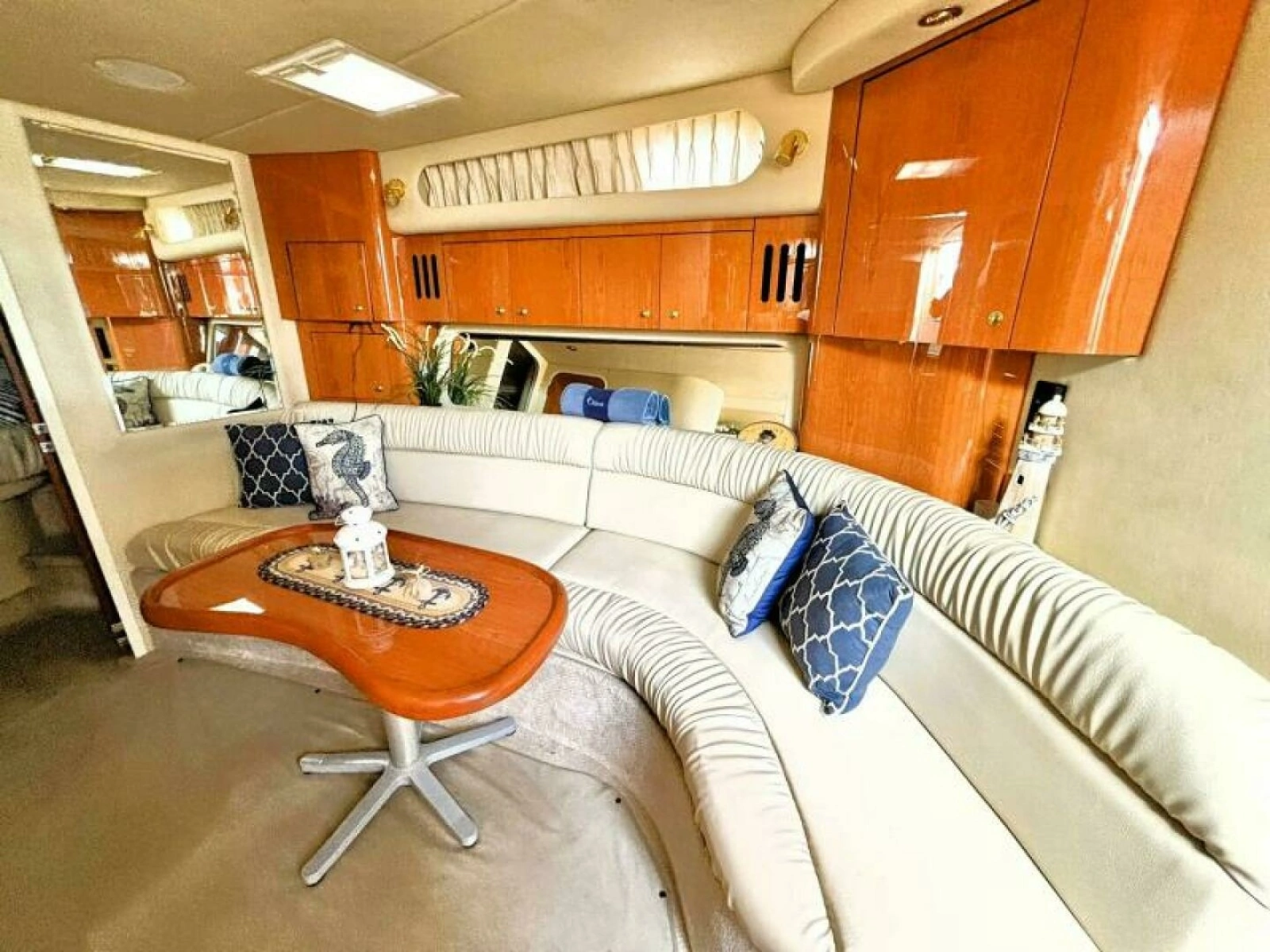 2000 Sea Ray 410 SUNDANCER 41