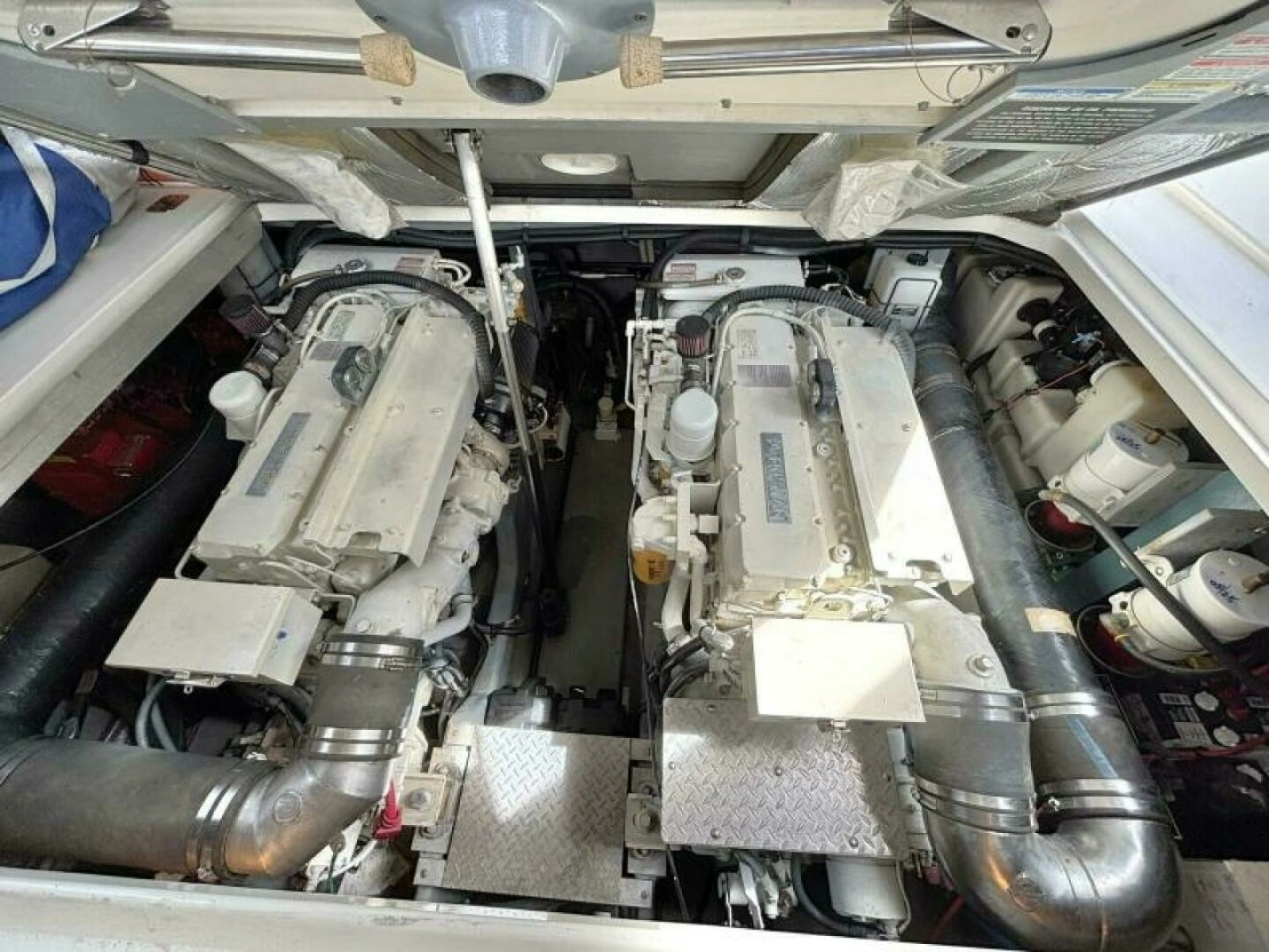 2000 Sea Ray 410 SUNDANCER 41