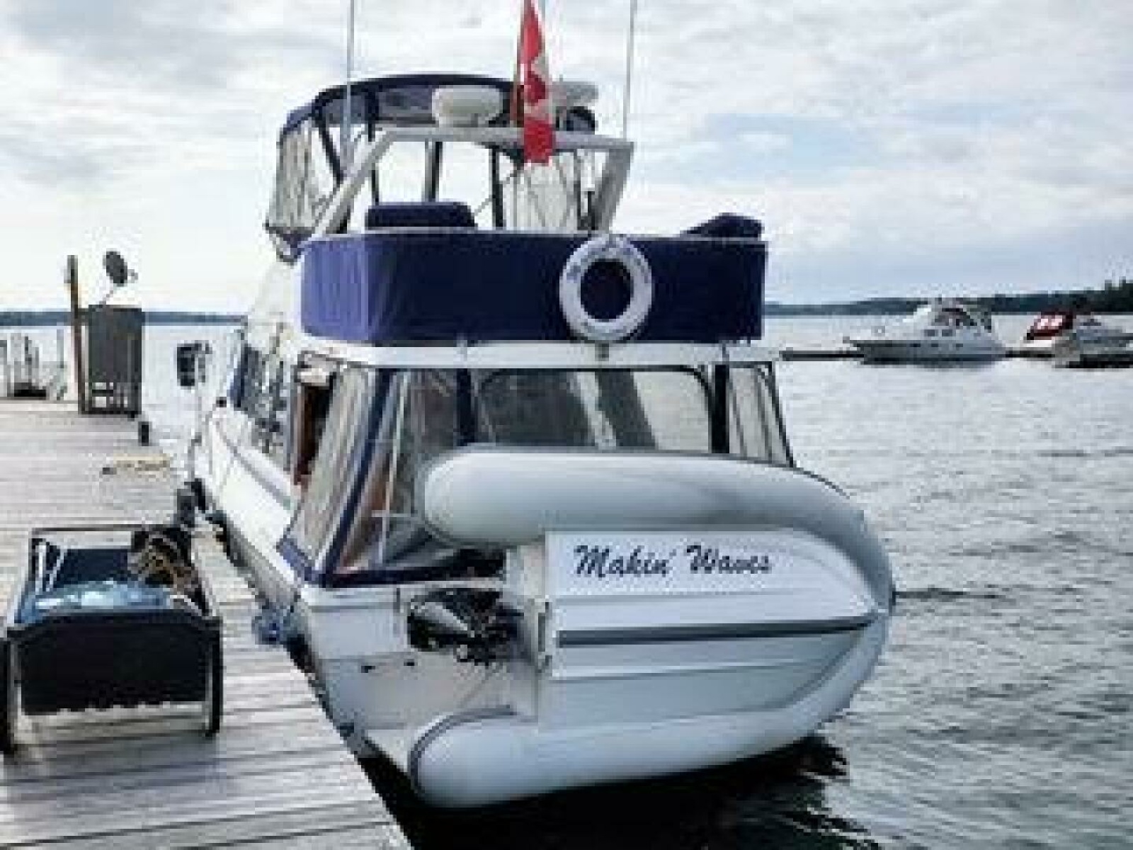1986 Bayliner 3270 32
