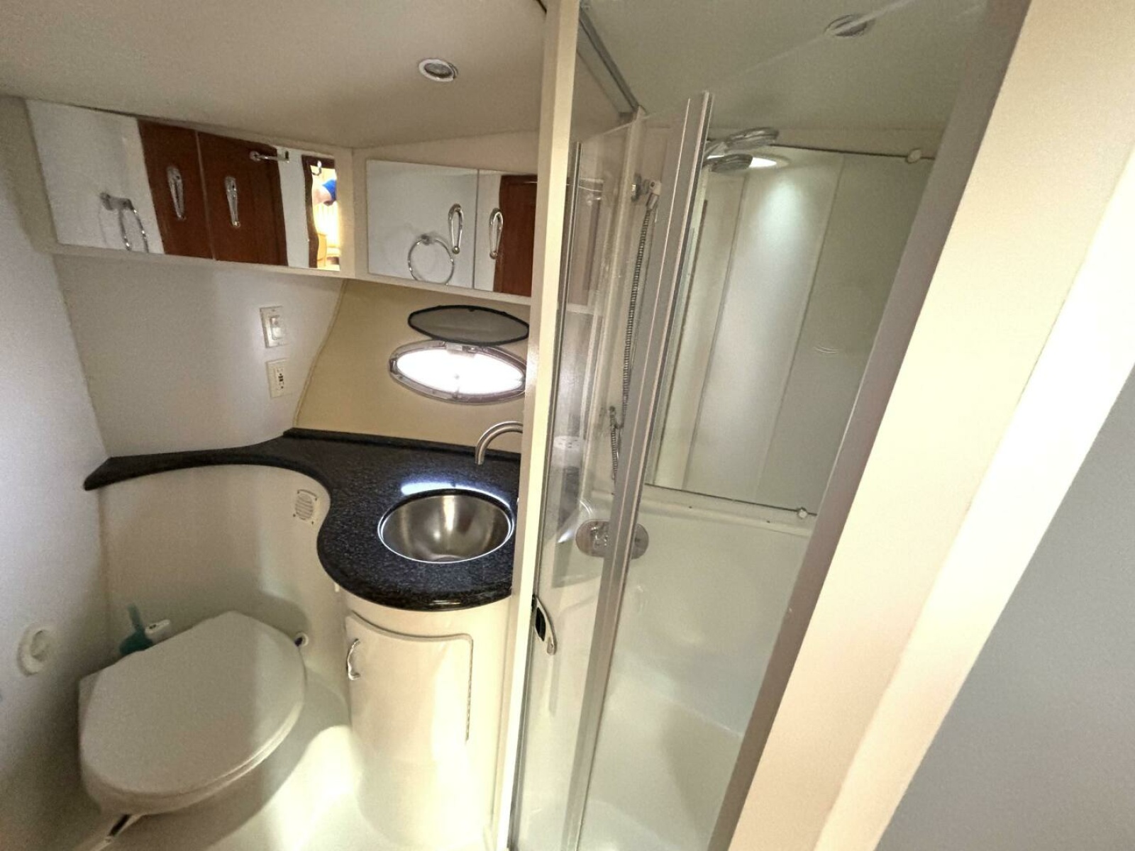 2003 Carver 396 Motor Yacht 39