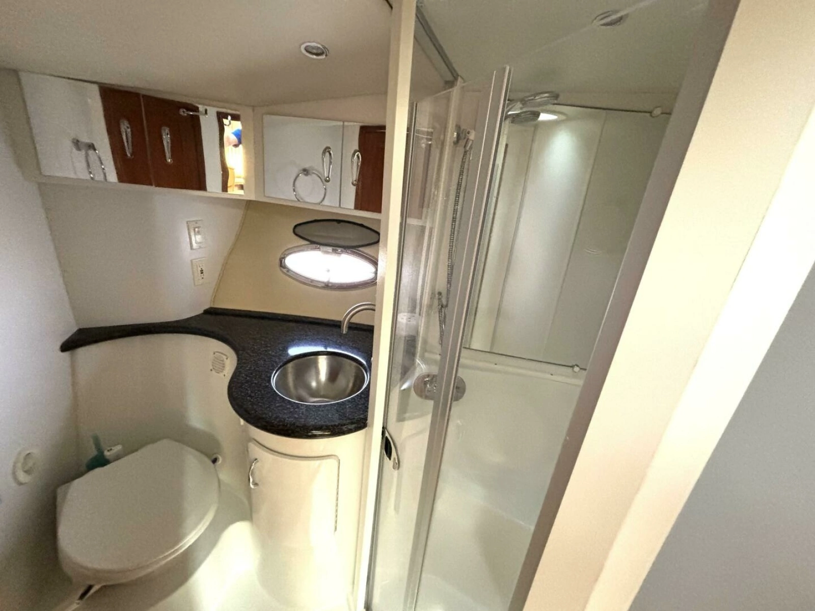 2003 Carver 396 Motor Yacht 39