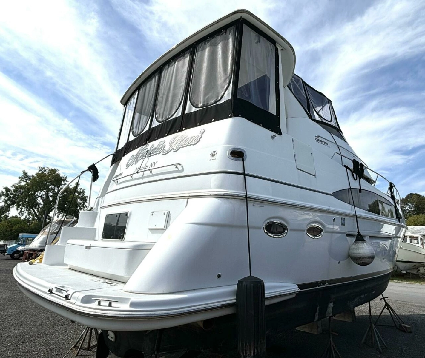 2003 Carver 396 Motor Yacht 39