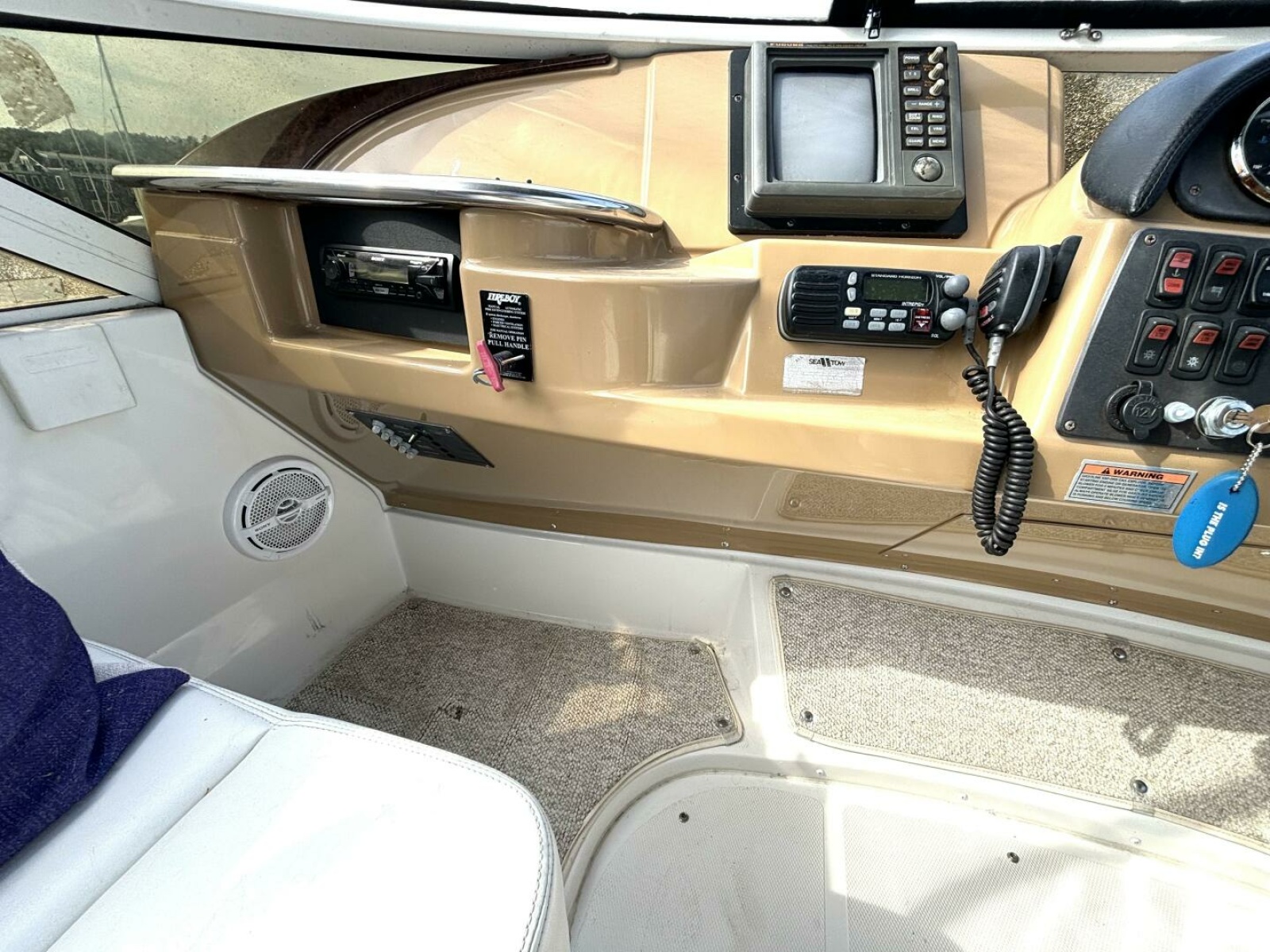 2003 Carver 396 Motor Yacht 39
