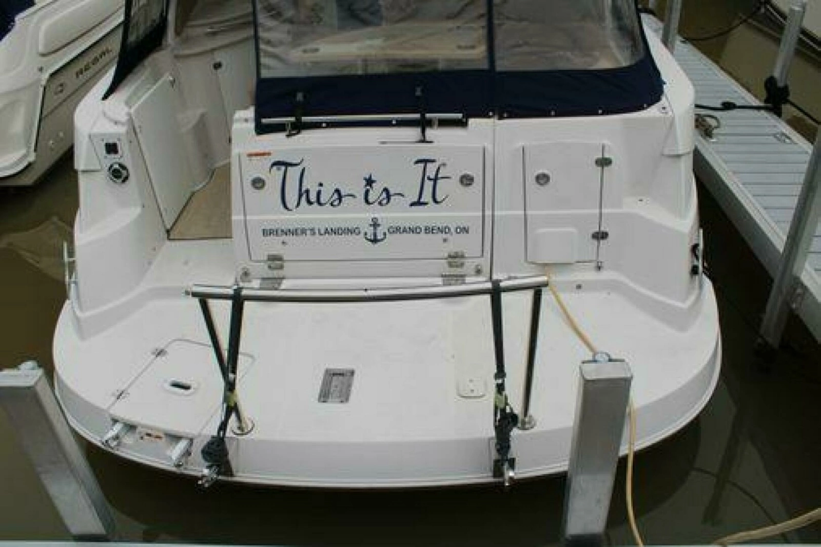 2011 Four Winns V335 33
