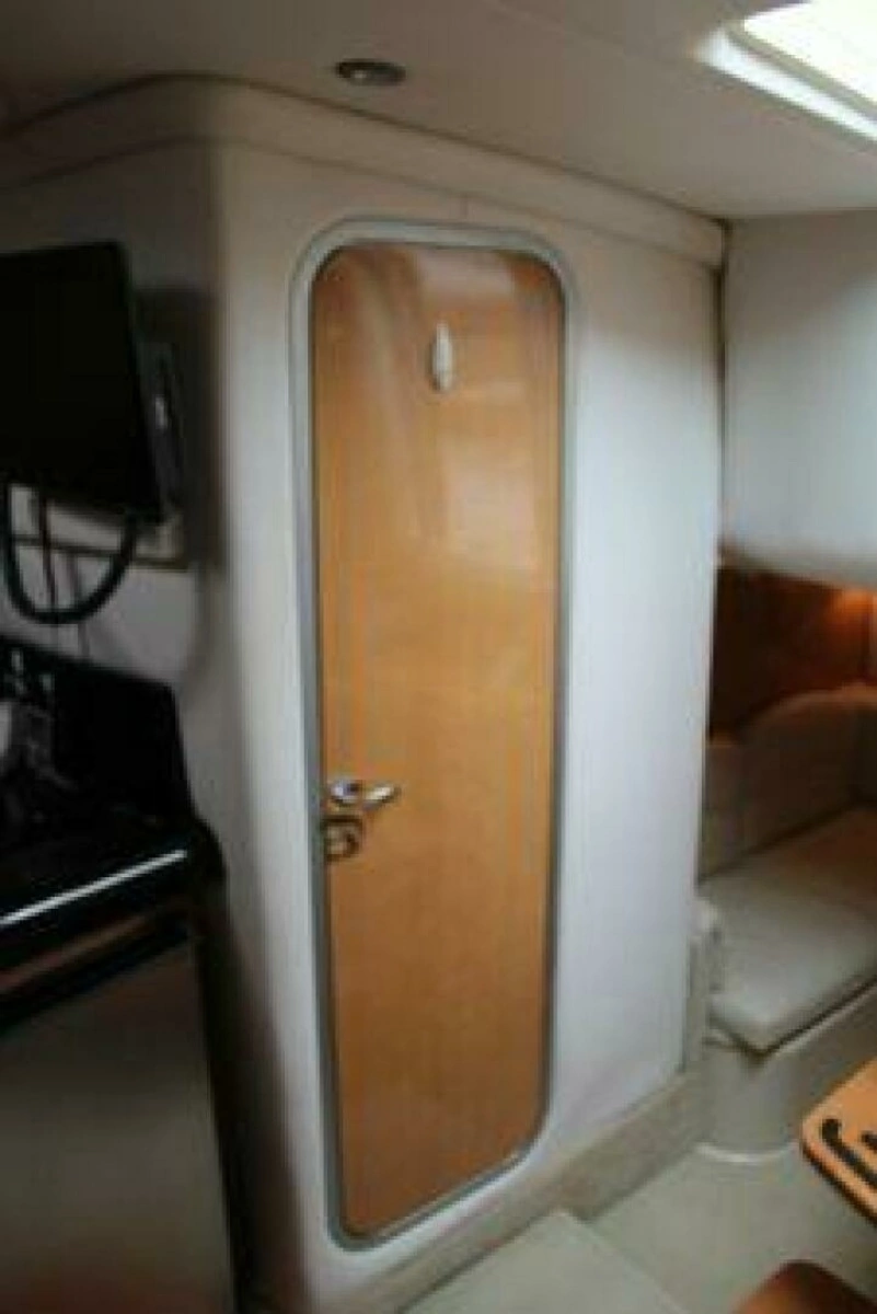 2011 Four Winns V335 33