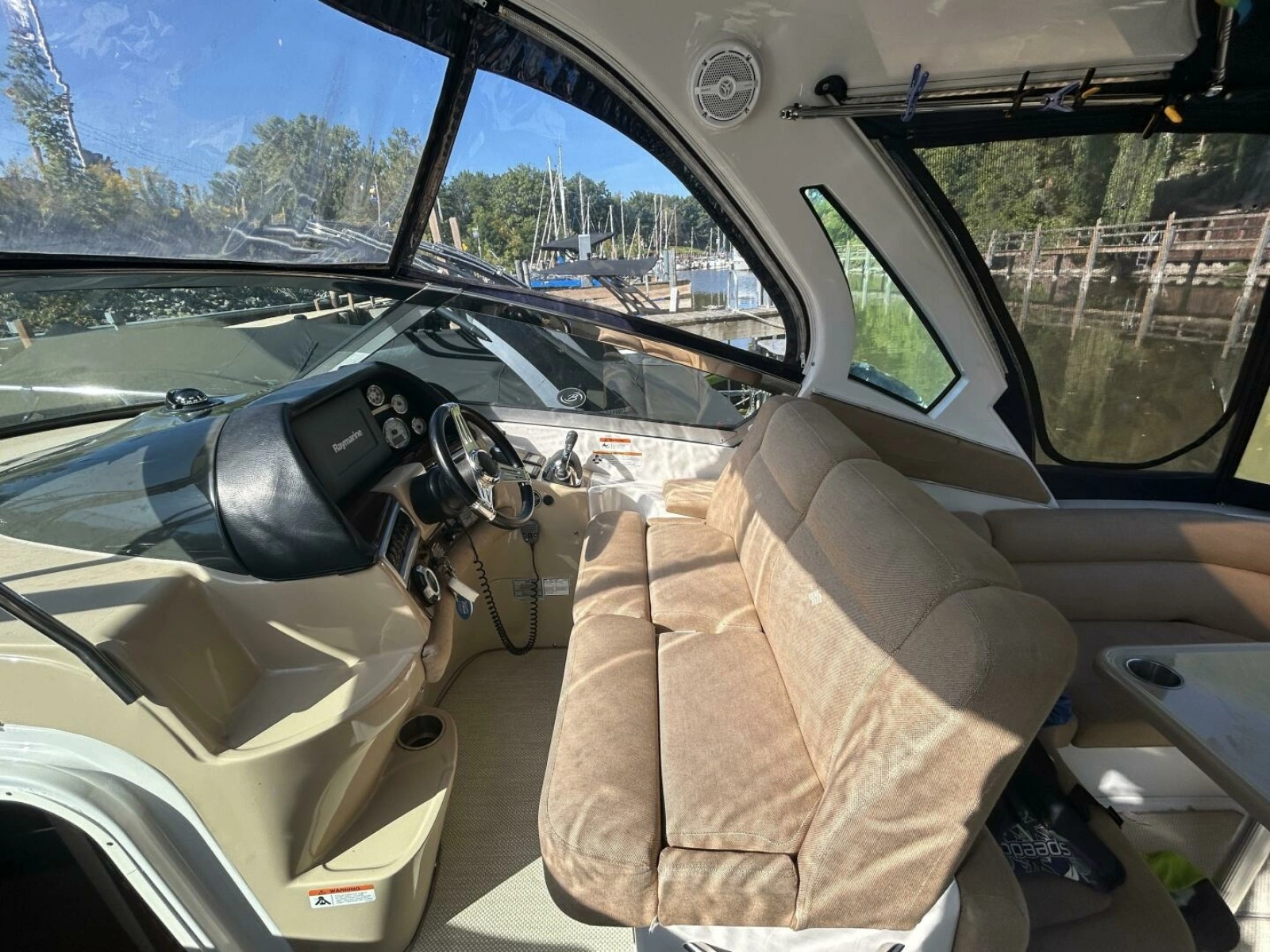2011 Four Winns V335 33