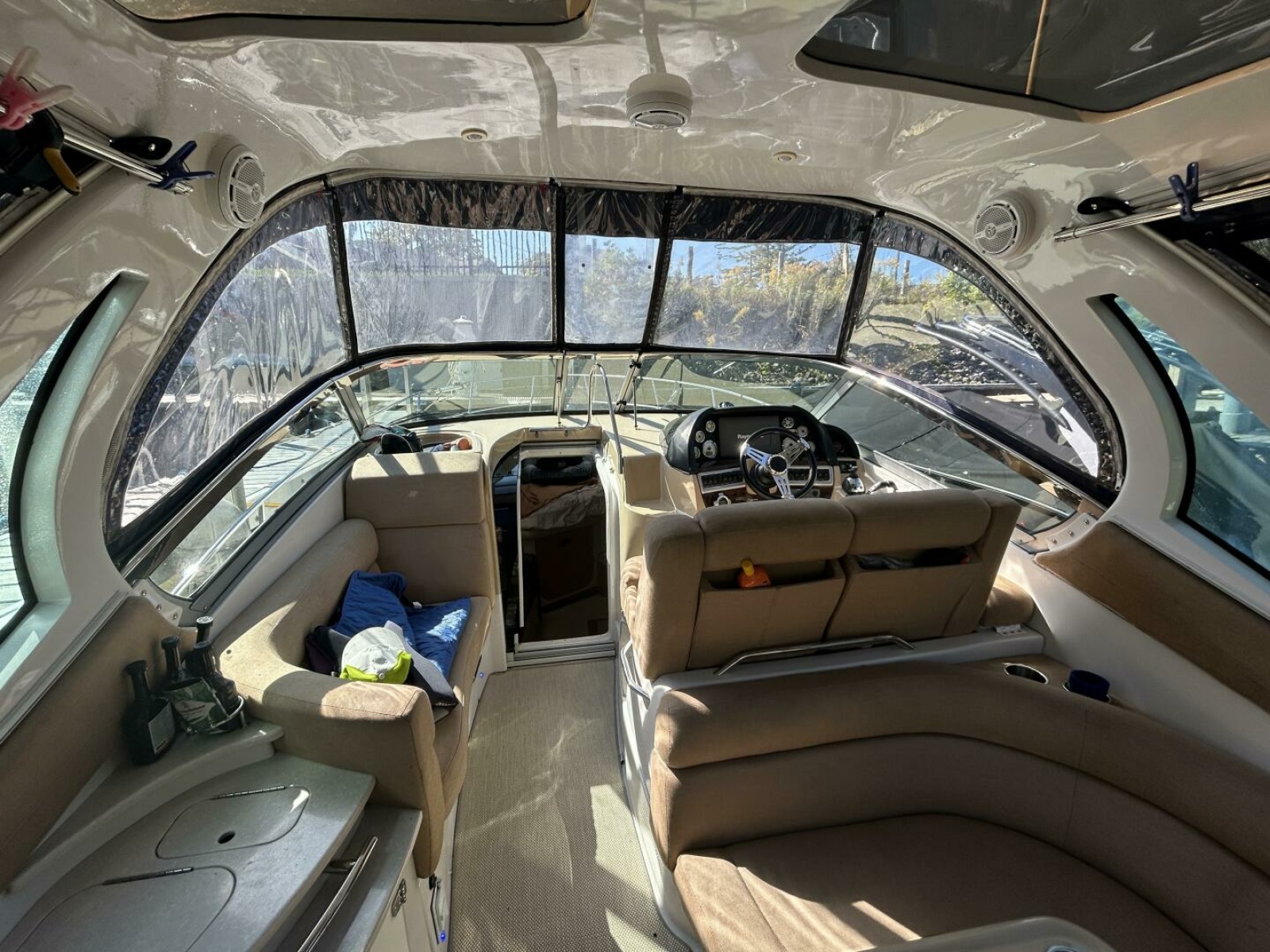 2011 Four Winns V335 33
