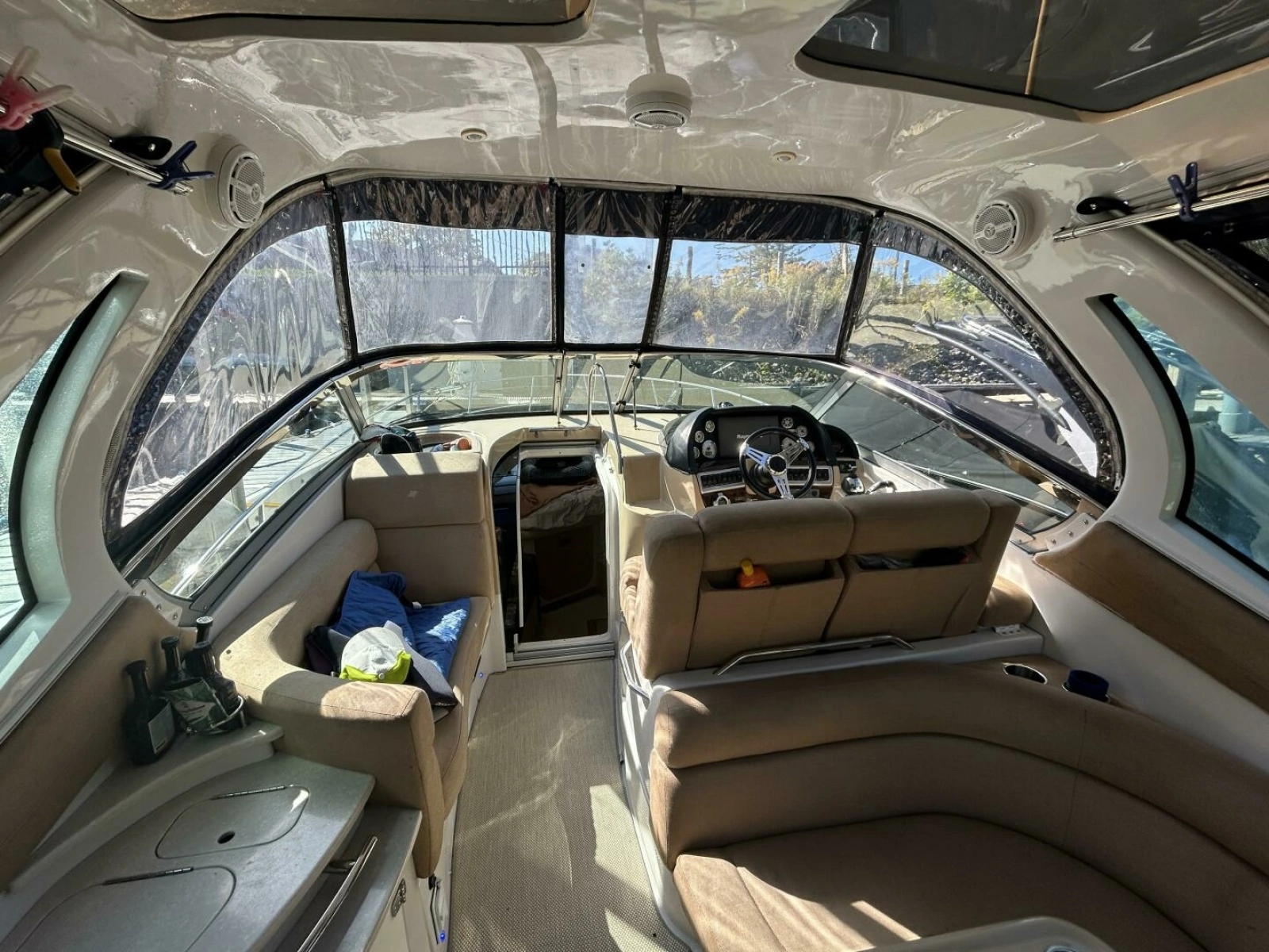 2011 Four Winns V335 33