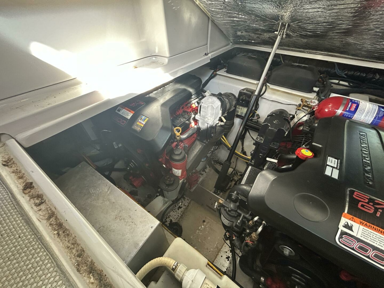 2011 Four Winns V335 33