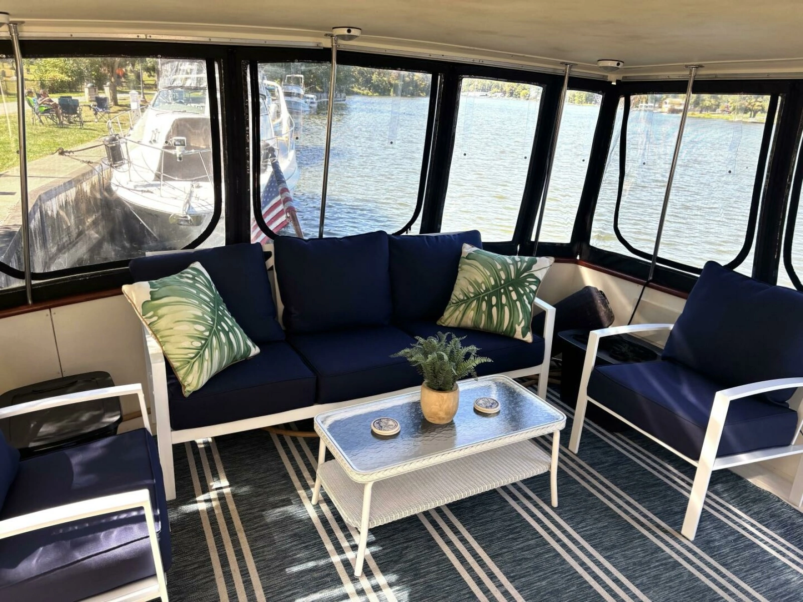 1987 Viking Motor Yacht 44