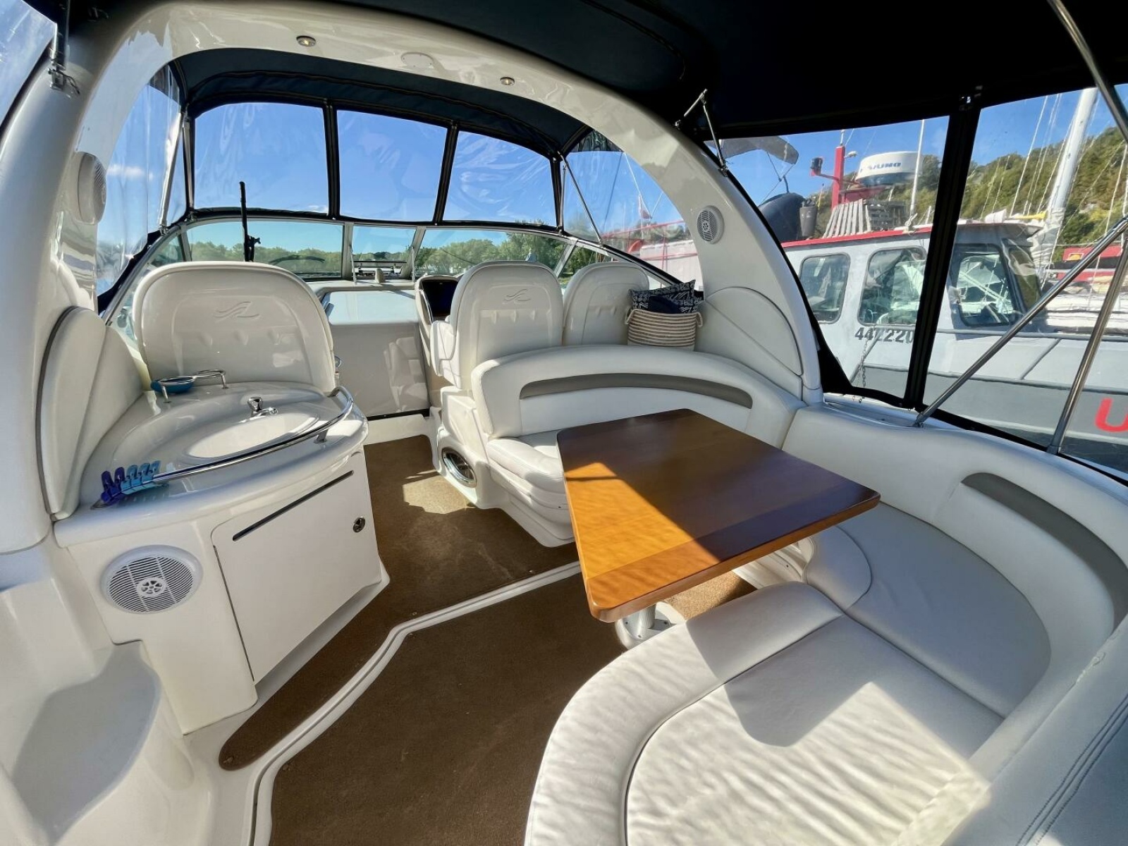 2004 Sea Ray 340 Sundancer 34