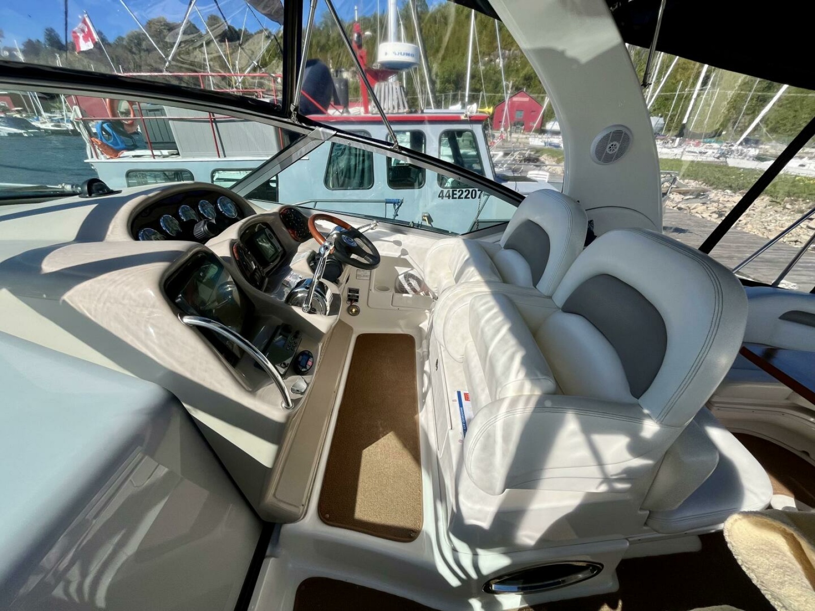 2004 Sea Ray 340 Sundancer 34