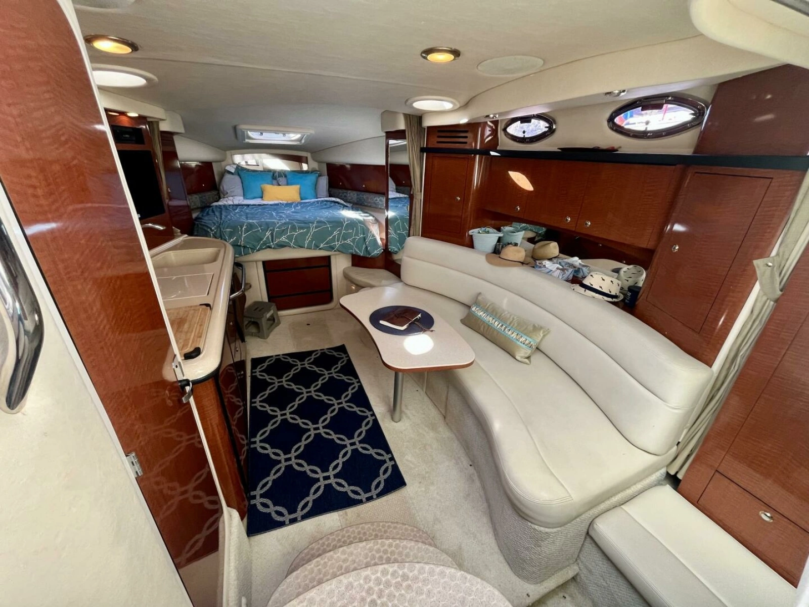 2004 Sea Ray 340 Sundancer 34