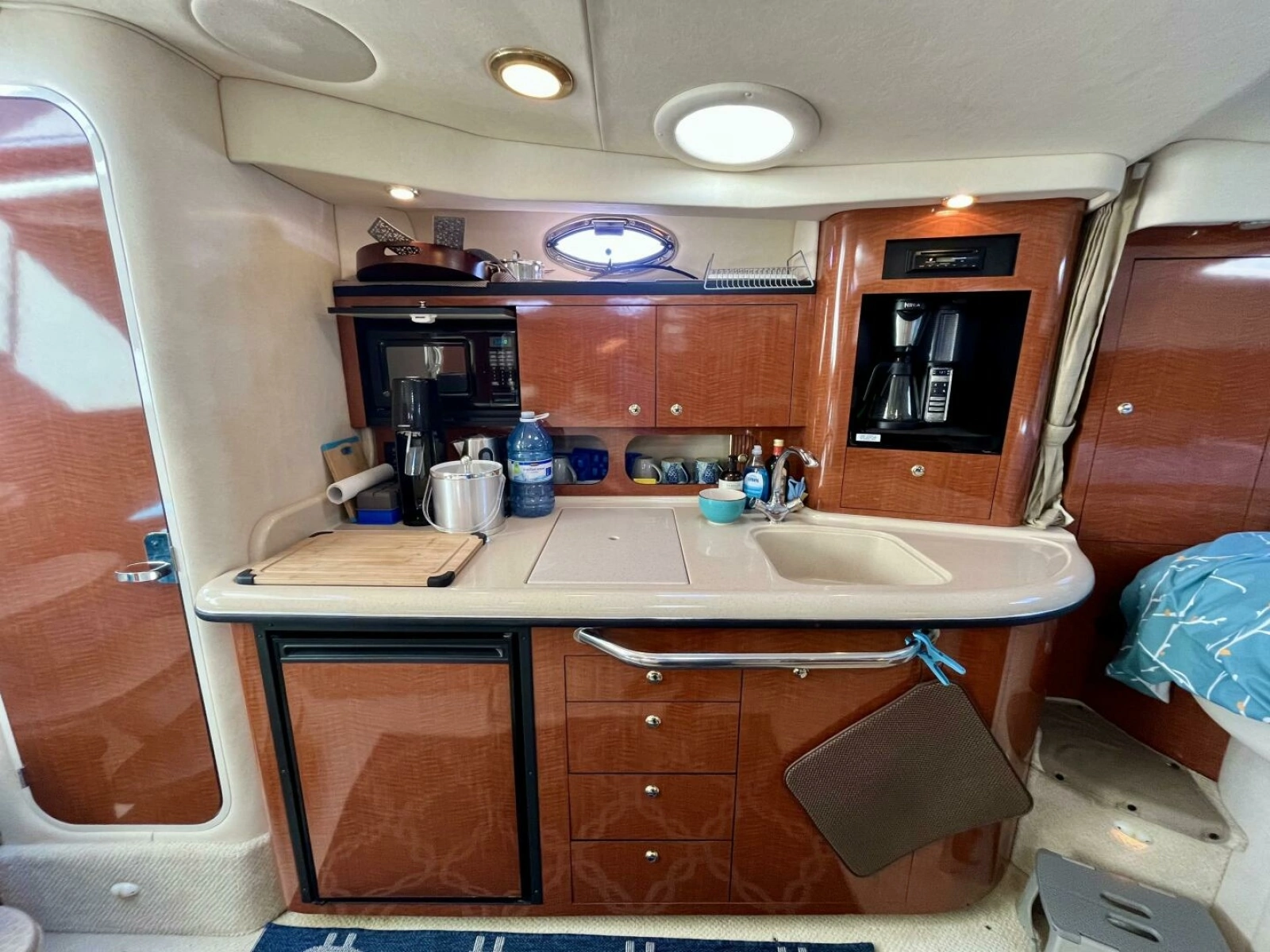 2004 Sea Ray 340 Sundancer 34