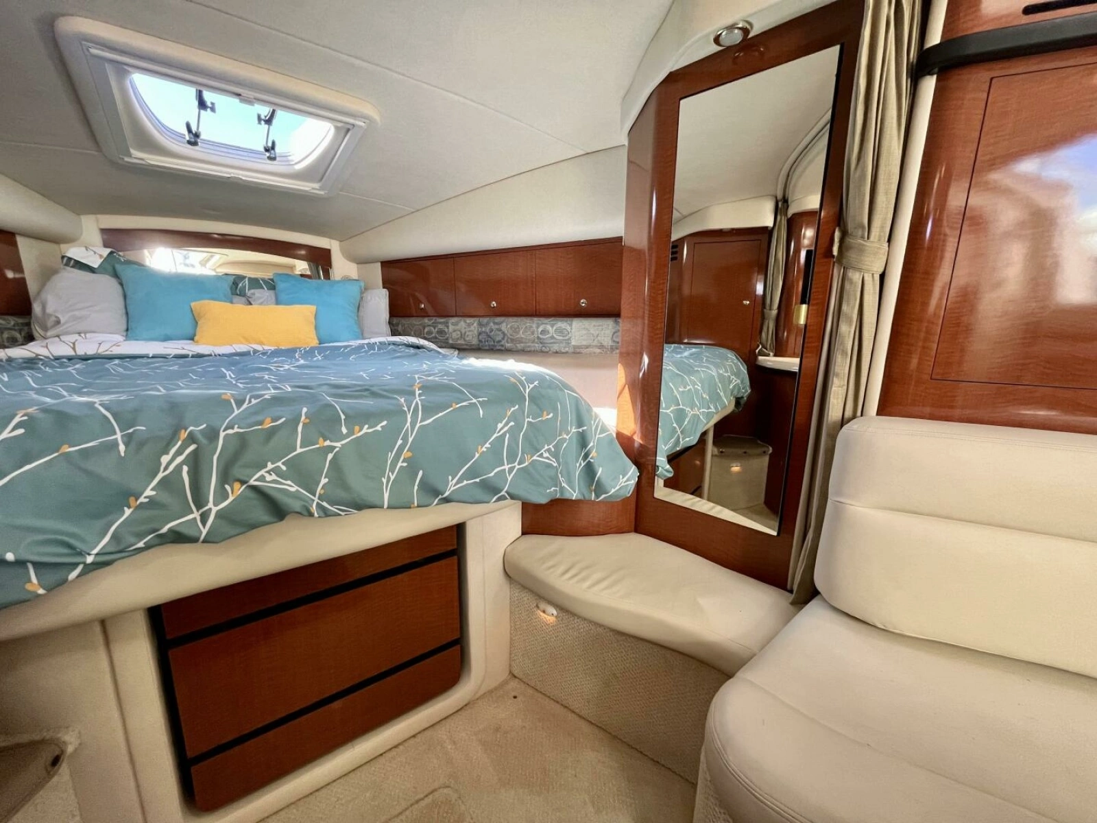 2004 Sea Ray 340 Sundancer 34