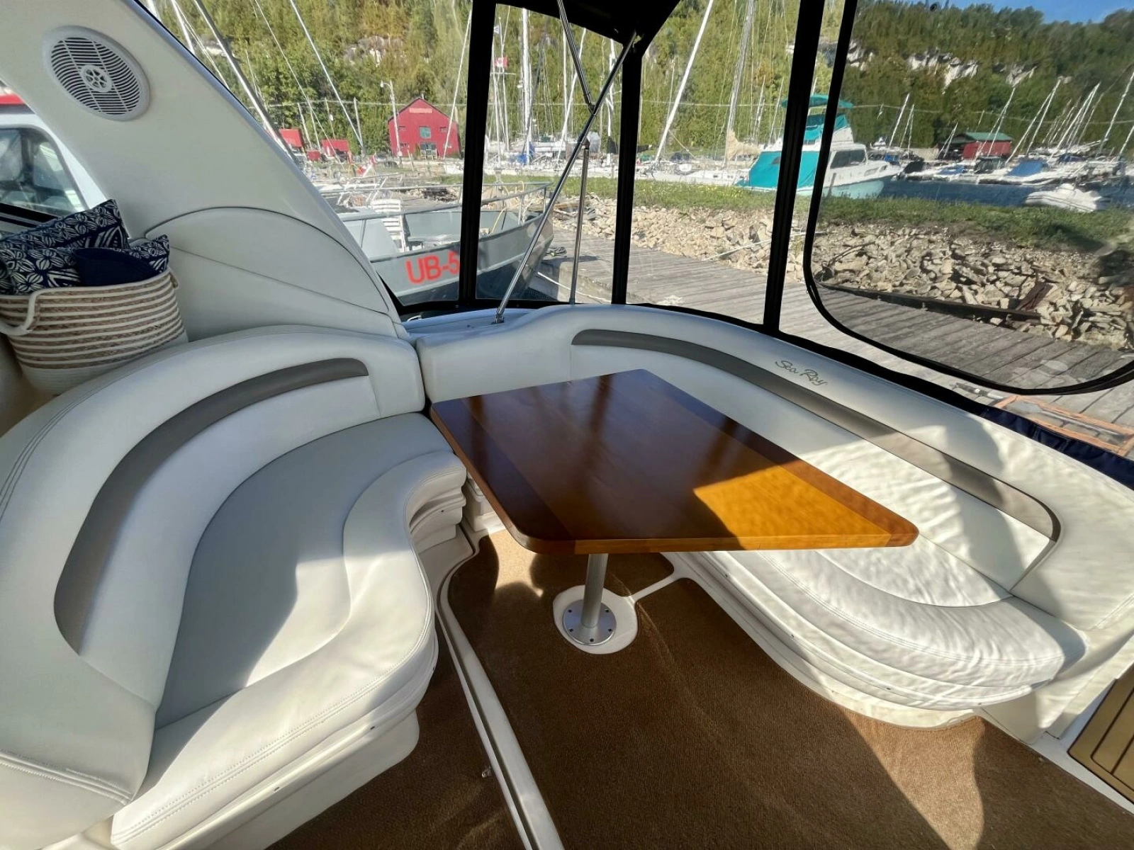 2004 Sea Ray 340 Sundancer 34