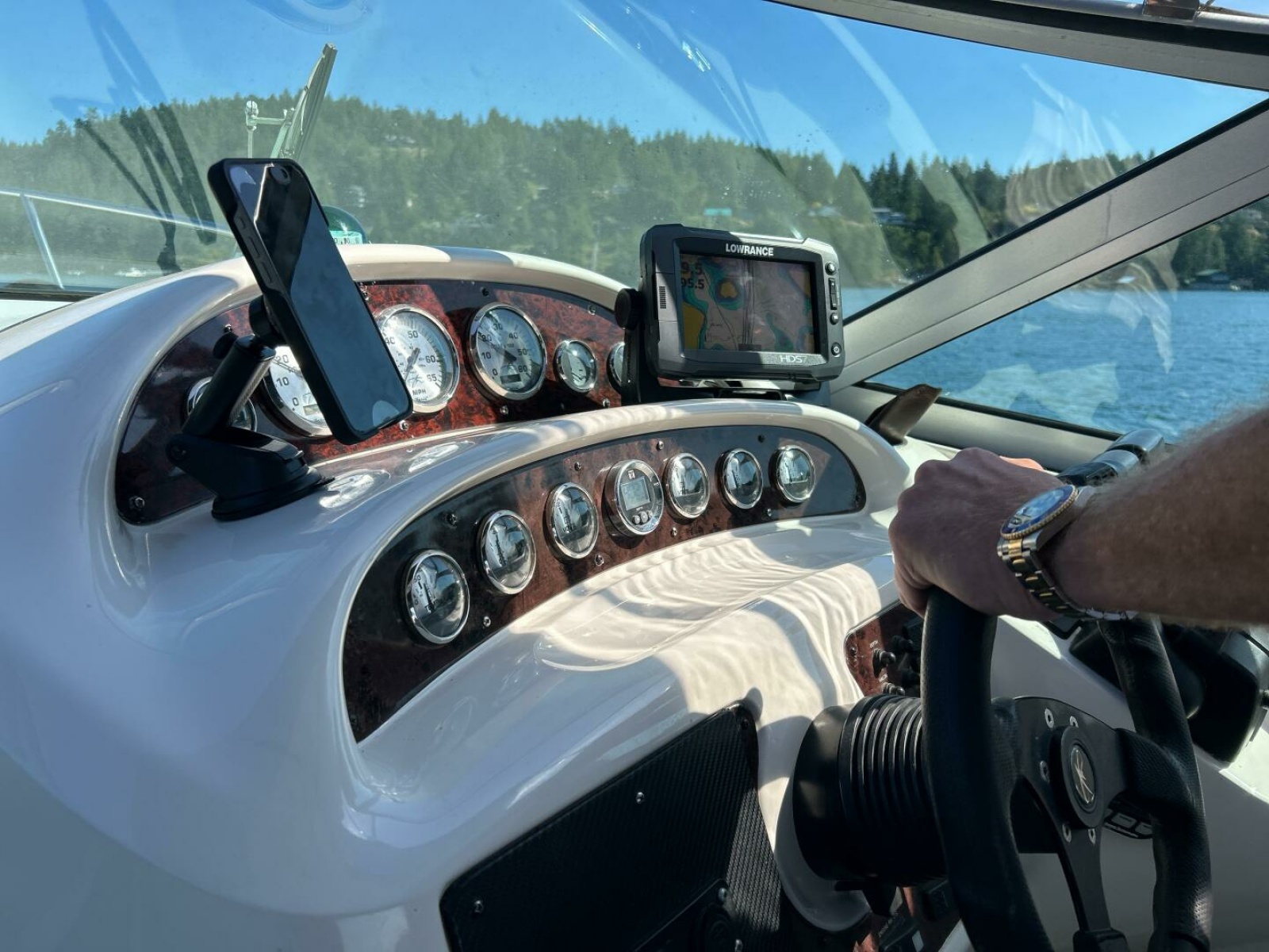 2003 Monterey 302 Cruiser 32