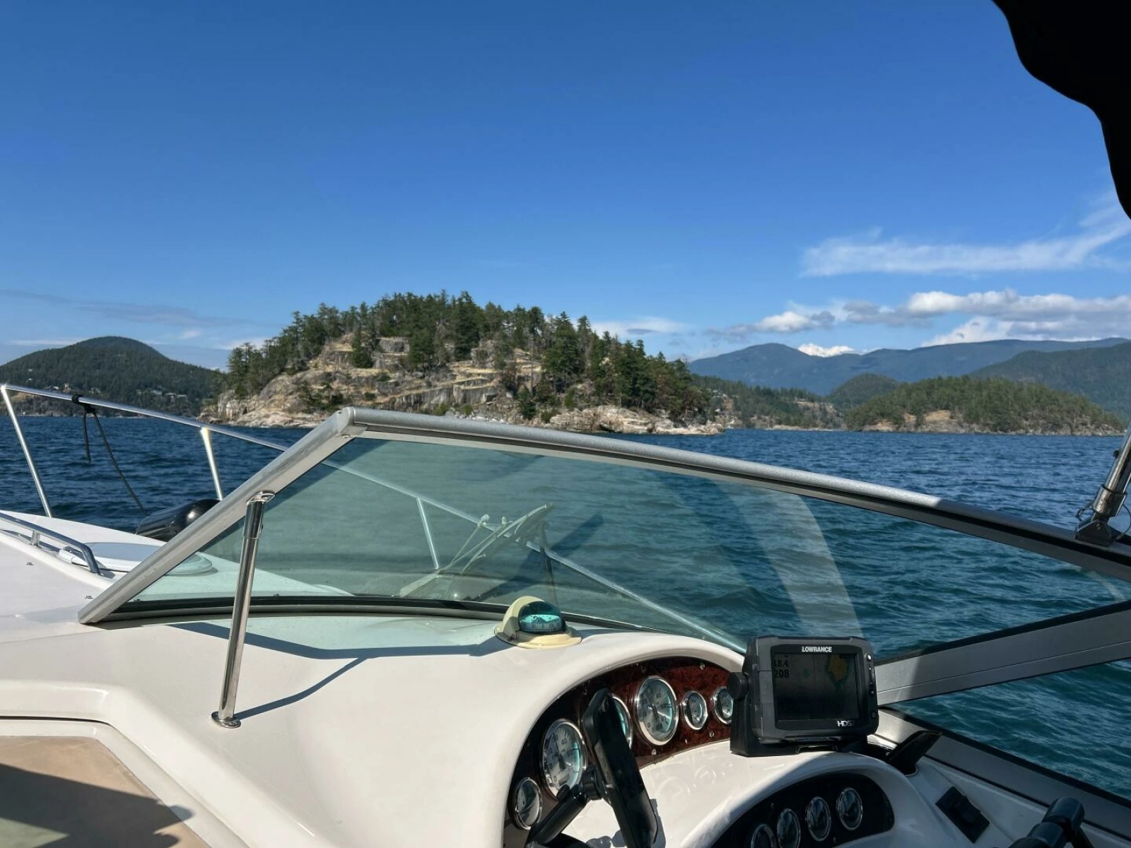 2003 Monterey 302 Cruiser 32